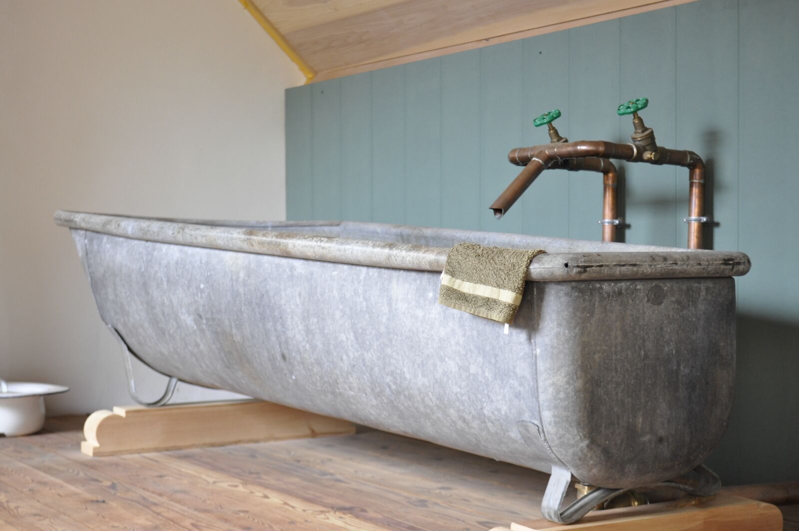 Nikon D5000 sample photo. Relax, bath, beauty photography