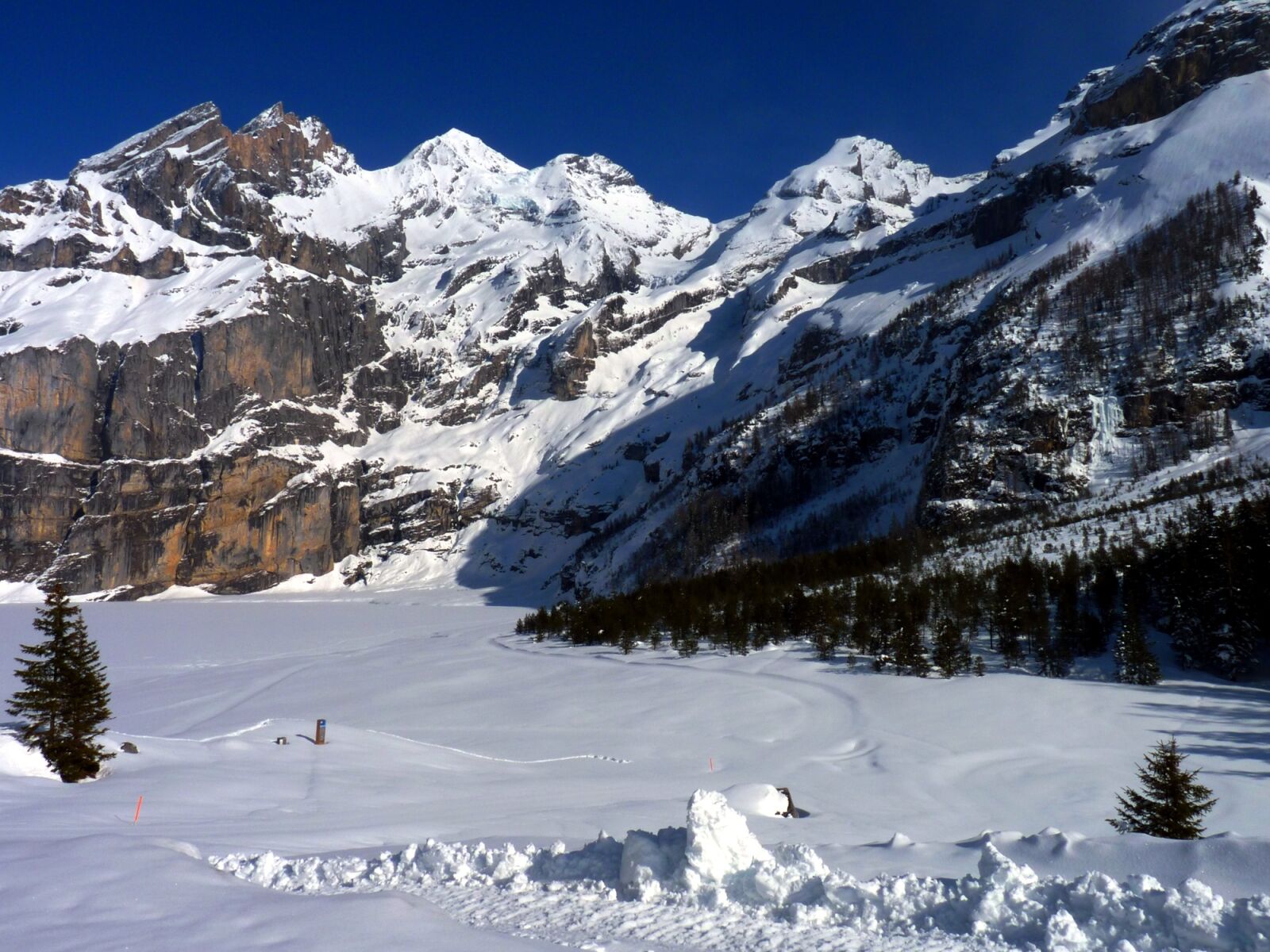 Panasonic Lumix DMC-FZ35 (Lumix DMC-FZ38) sample photo. Blumlisalp, oechinensee, mountains photography