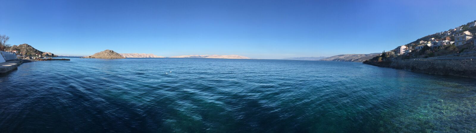 iPhone SE back camera 4.15mm f/2.2 sample photo. Panorama, sea, water photography