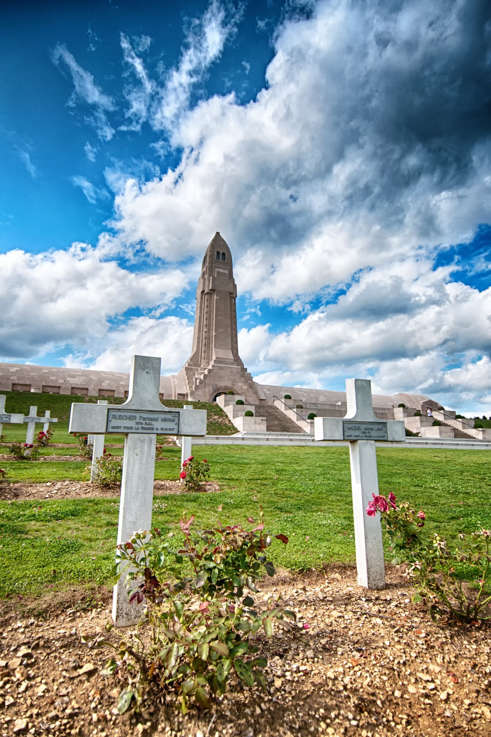 Nikon D300S sample photo. Graves, douaumont, verdun photography