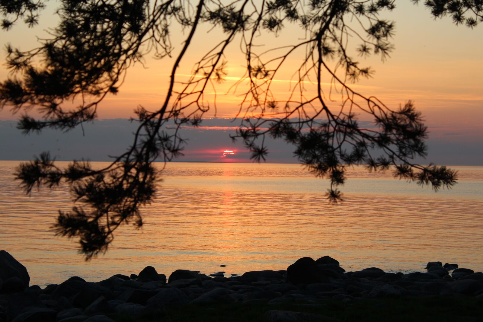 Canon EOS 1200D (EOS Rebel T5 / EOS Kiss X70 / EOS Hi) sample photo. Sunset, estonia, sky photography
