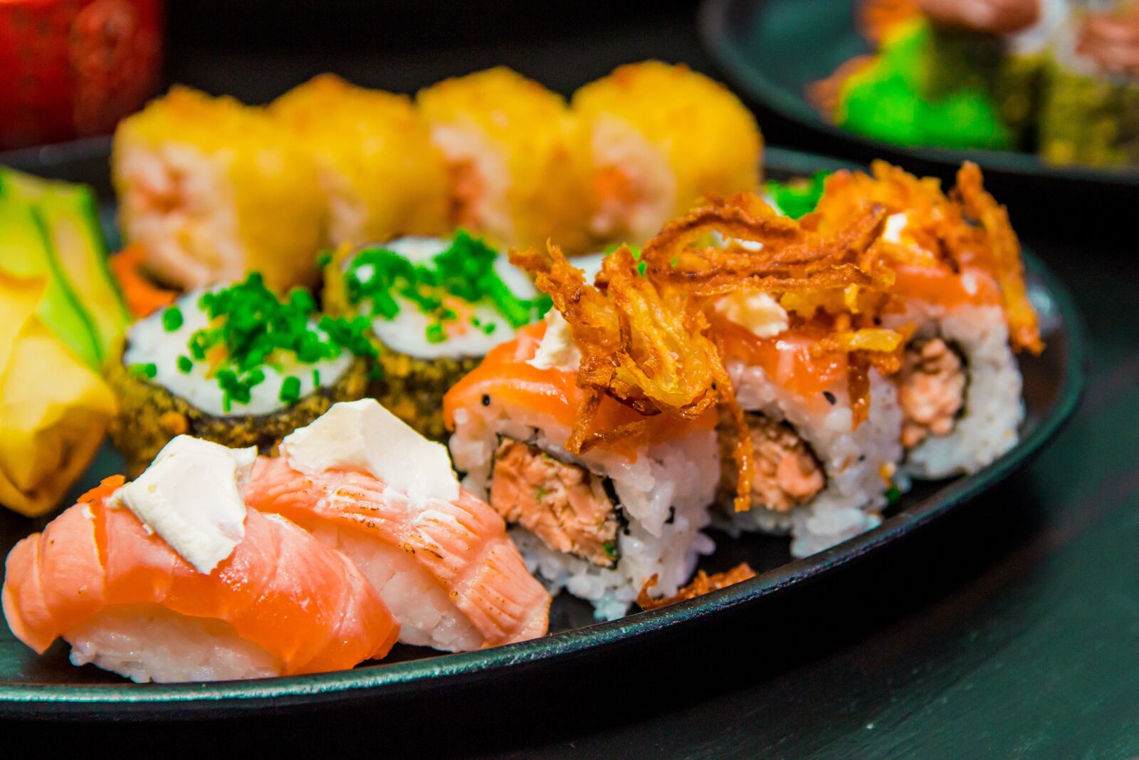 Canon EOS 700D (EOS Rebel T5i / EOS Kiss X7i) sample photo. Sushi, salmon, rice photography