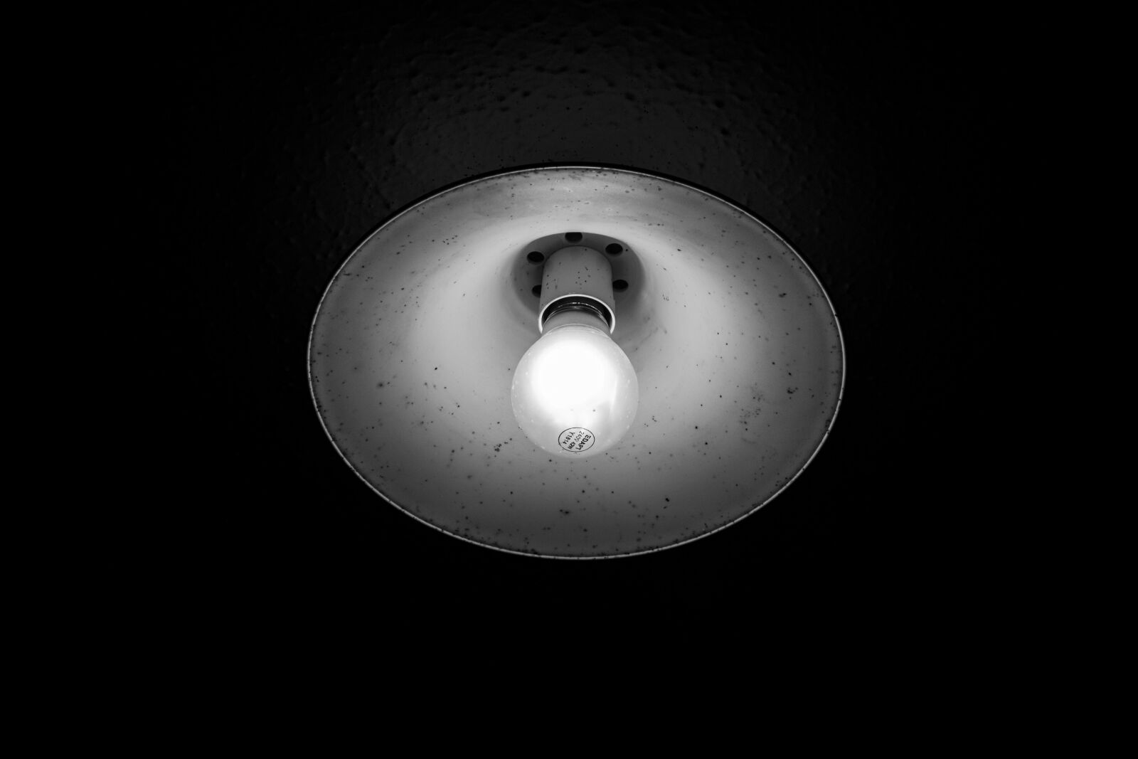Canon EOS 600D (Rebel EOS T3i / EOS Kiss X5) sample photo. Light, black and white photography