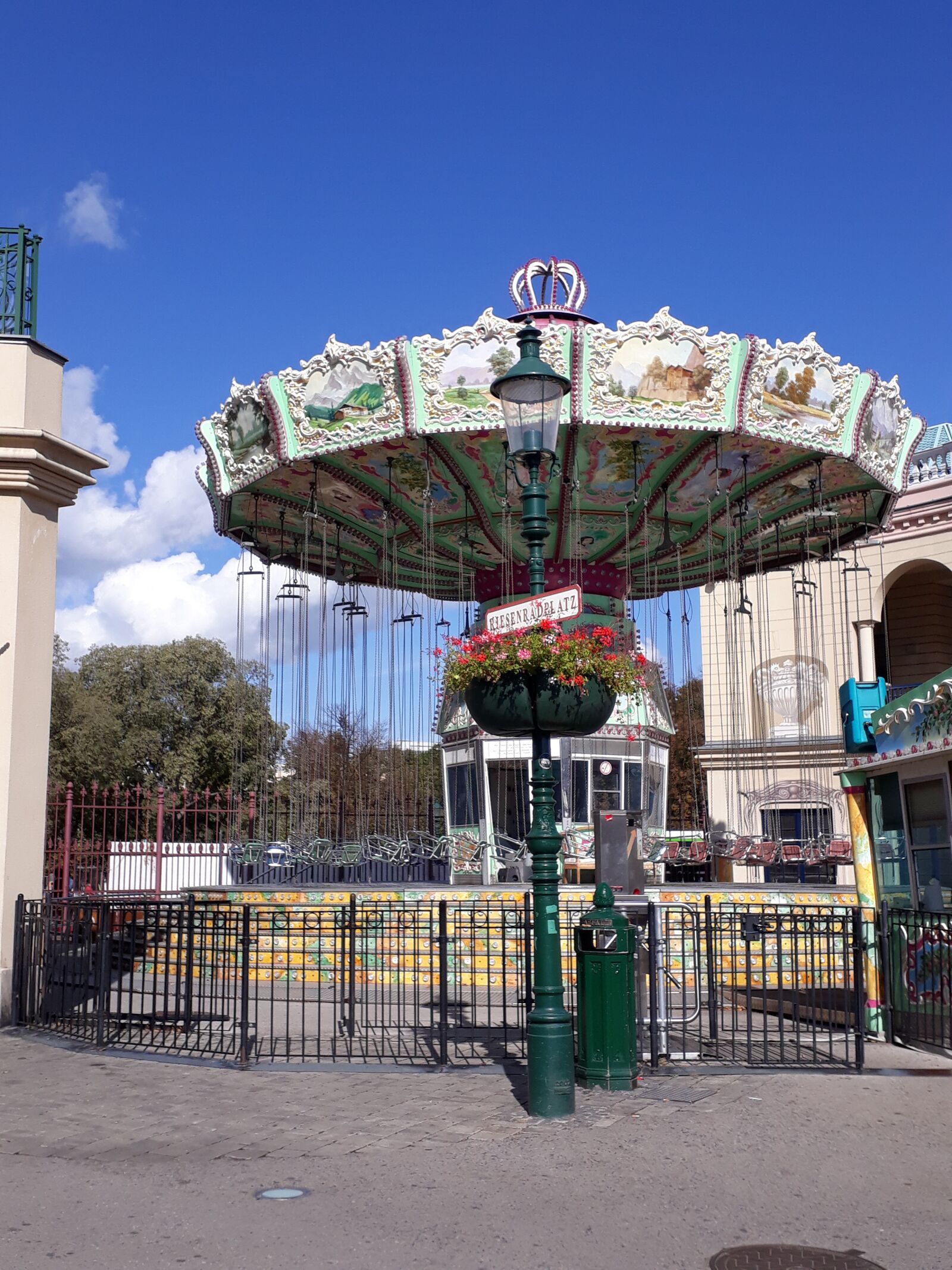 Samsung Galaxy A3(2017) sample photo. Carousel, prater, year market photography