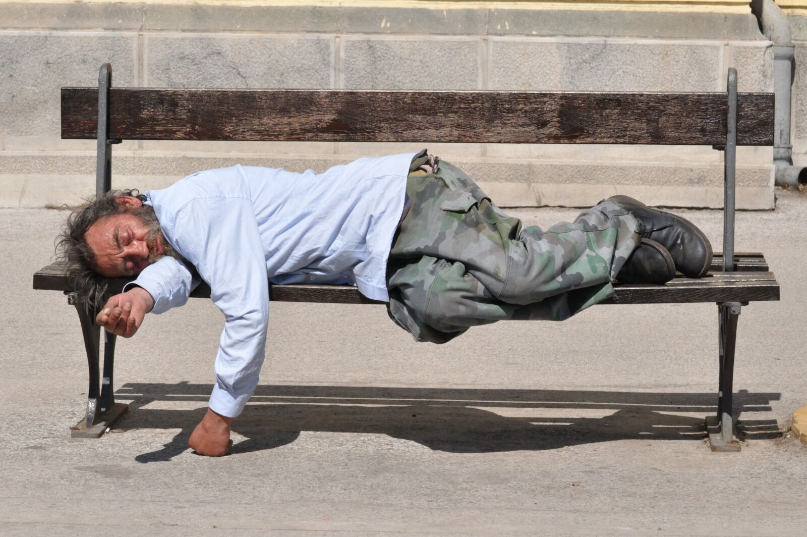 Nikon D90 sample photo. Homeless, old man, bench photography