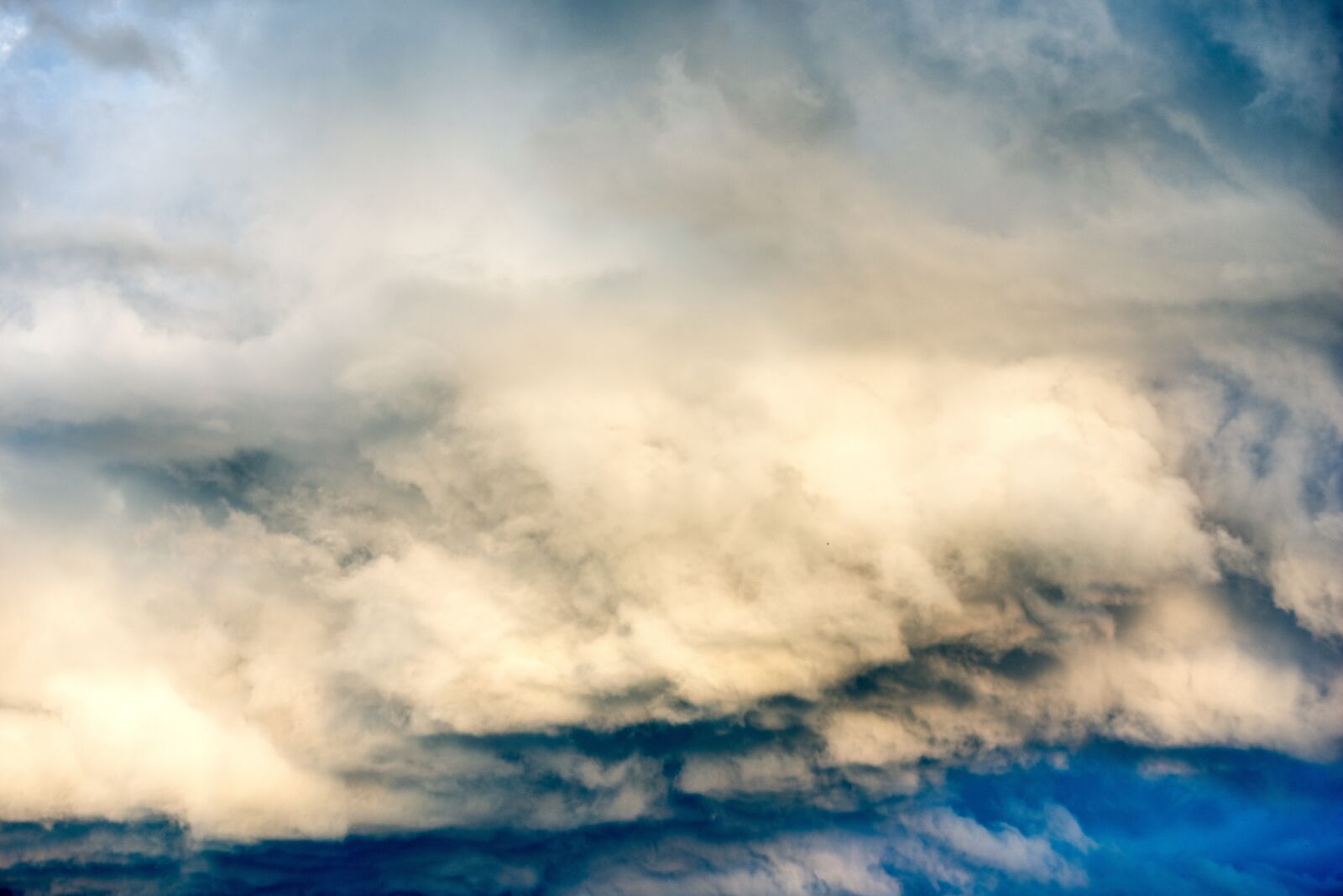 Nikon D750 sample photo. Clouds, weather, agitated photography