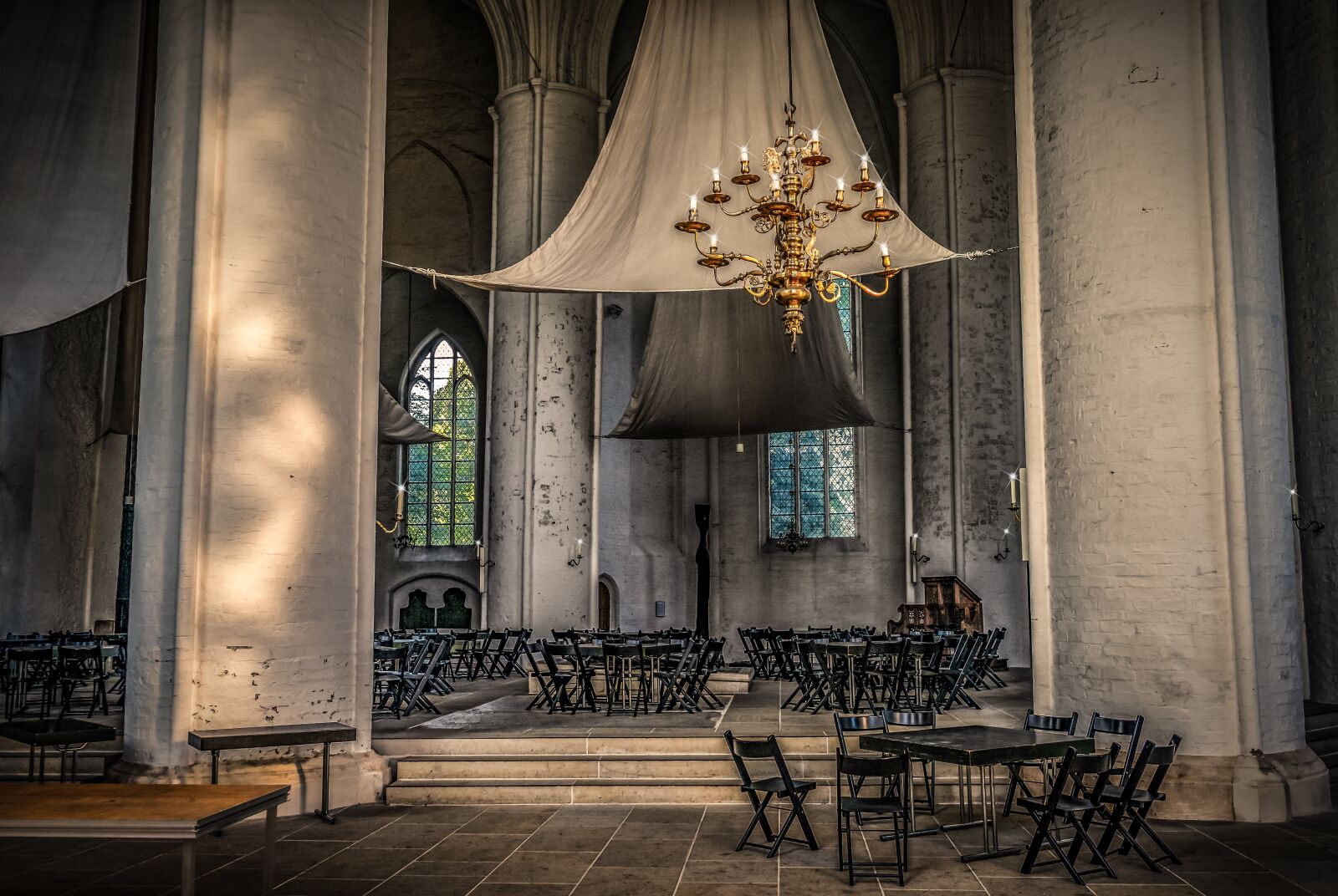 Sony a7 II + Sony FE 28-70mm F3.5-5.6 OSS sample photo. Church, interior, community hall photography