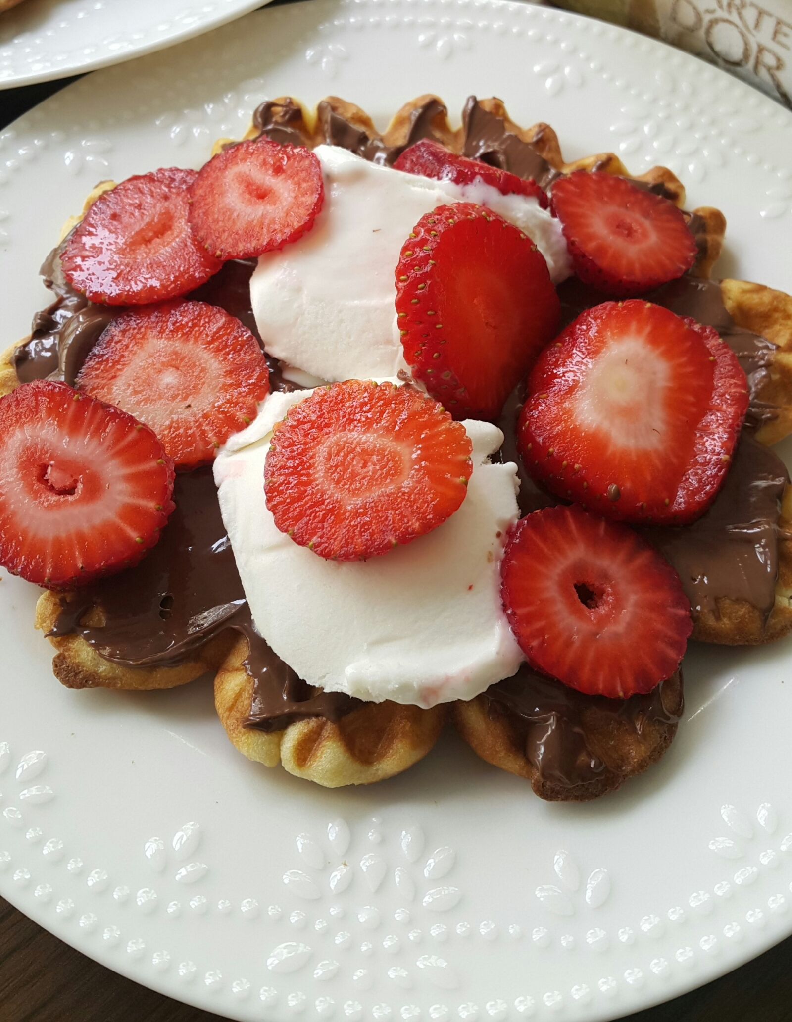 Samsung Galaxy Note4 sample photo. Waffle, food, icecream photography