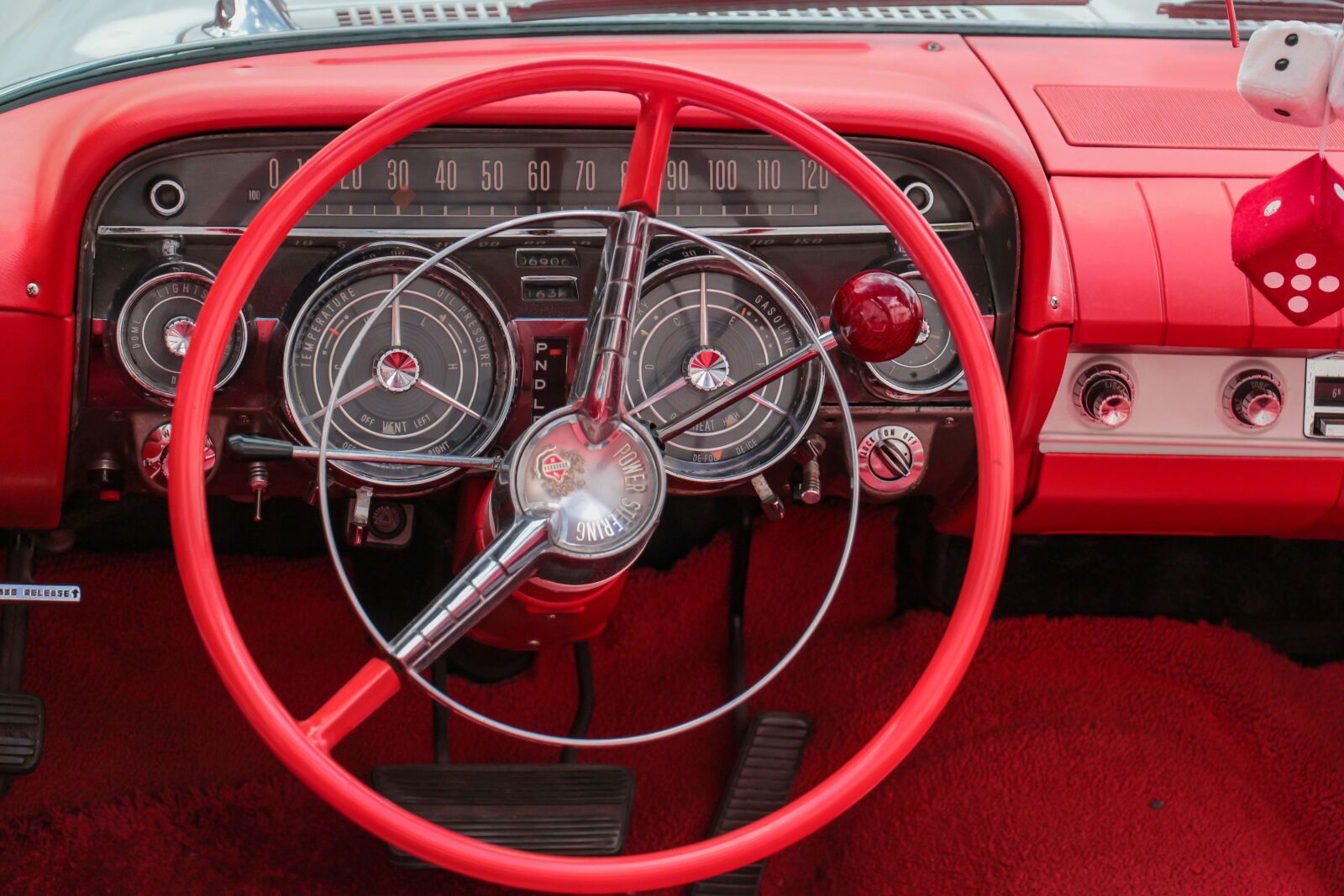 Canon EOS 700D (EOS Rebel T5i / EOS Kiss X7i) sample photo. Oldtimer, american, vehicle photography