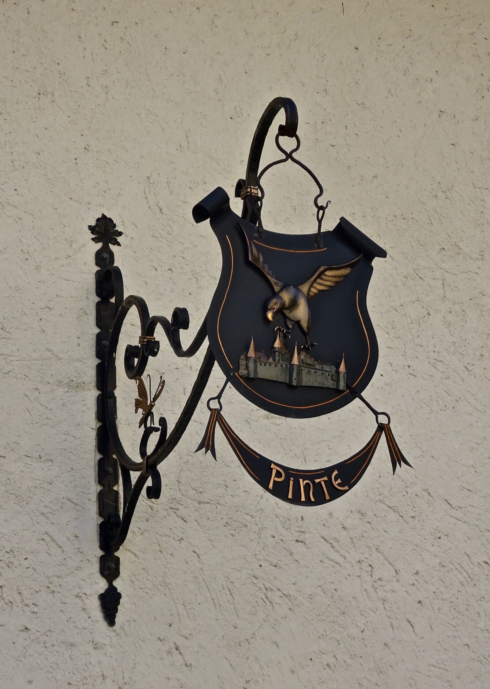 Sony Cyber-shot DSC-HX90V sample photo. Sign, symbol, old photography