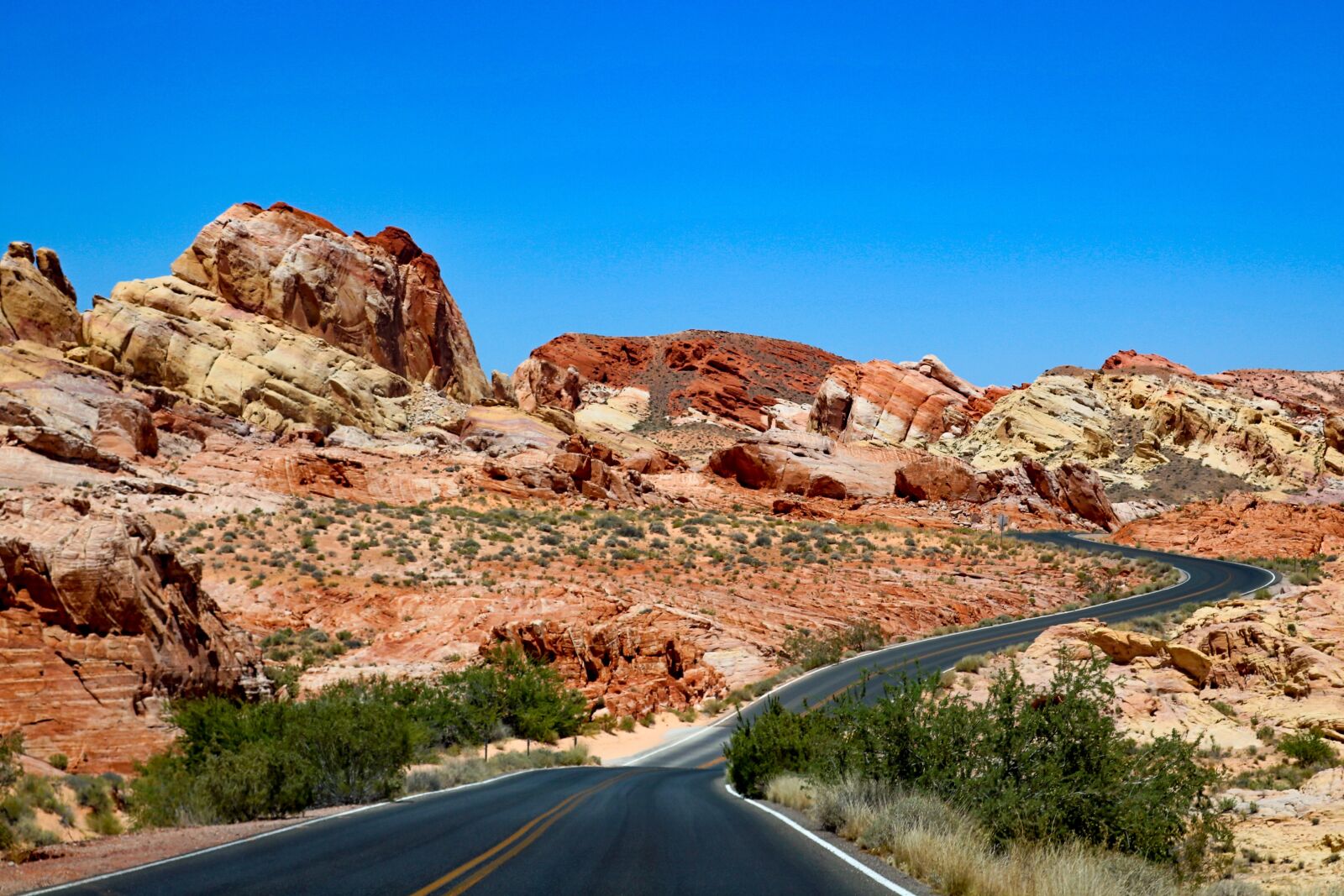 Canon EOS 750D (EOS Rebel T6i / EOS Kiss X8i) sample photo. Valley of fire, photography photography