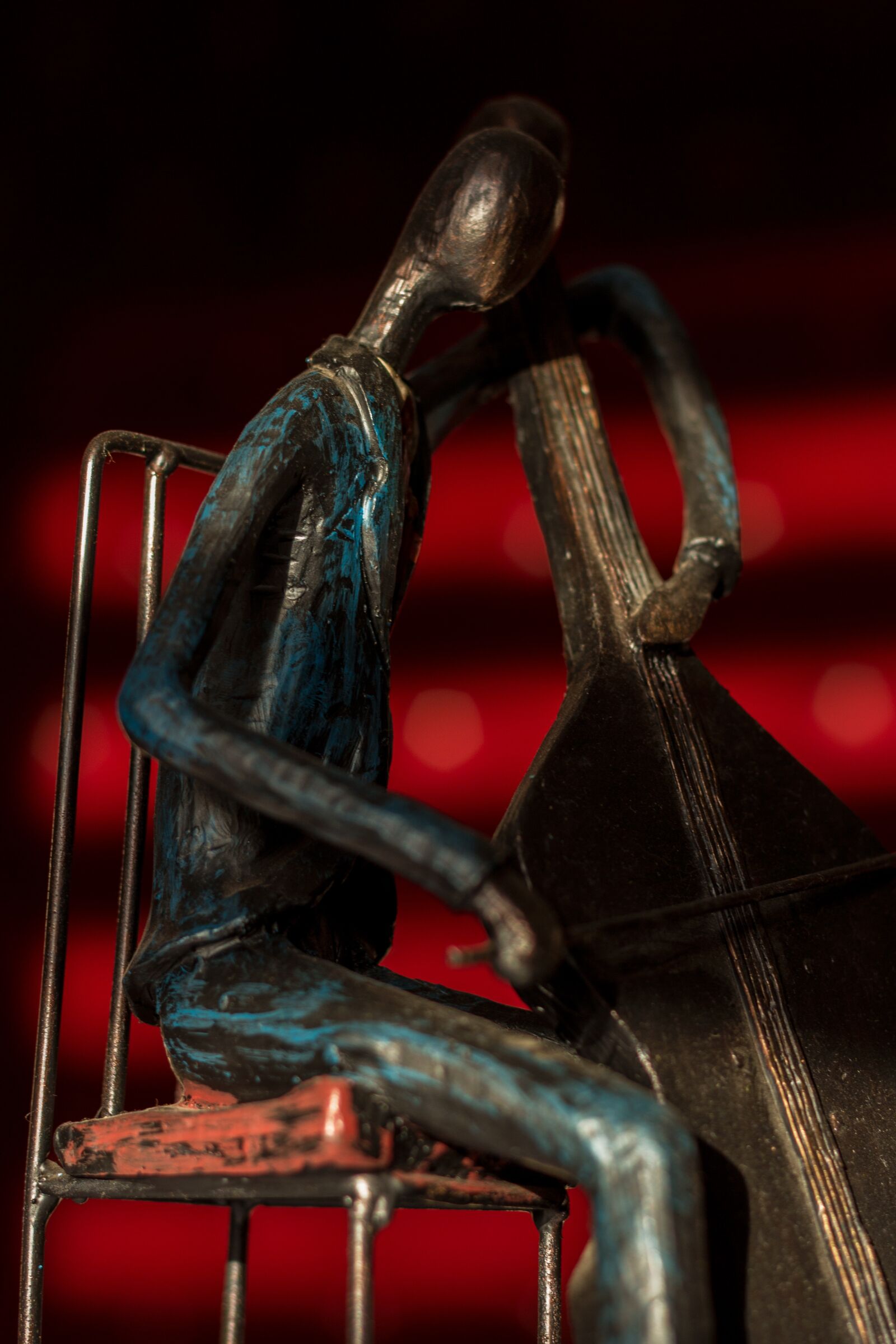 Canon EOS 700D (EOS Rebel T5i / EOS Kiss X7i) + Canon EF 50mm F1.8 II sample photo. Violin, violinist, music photography