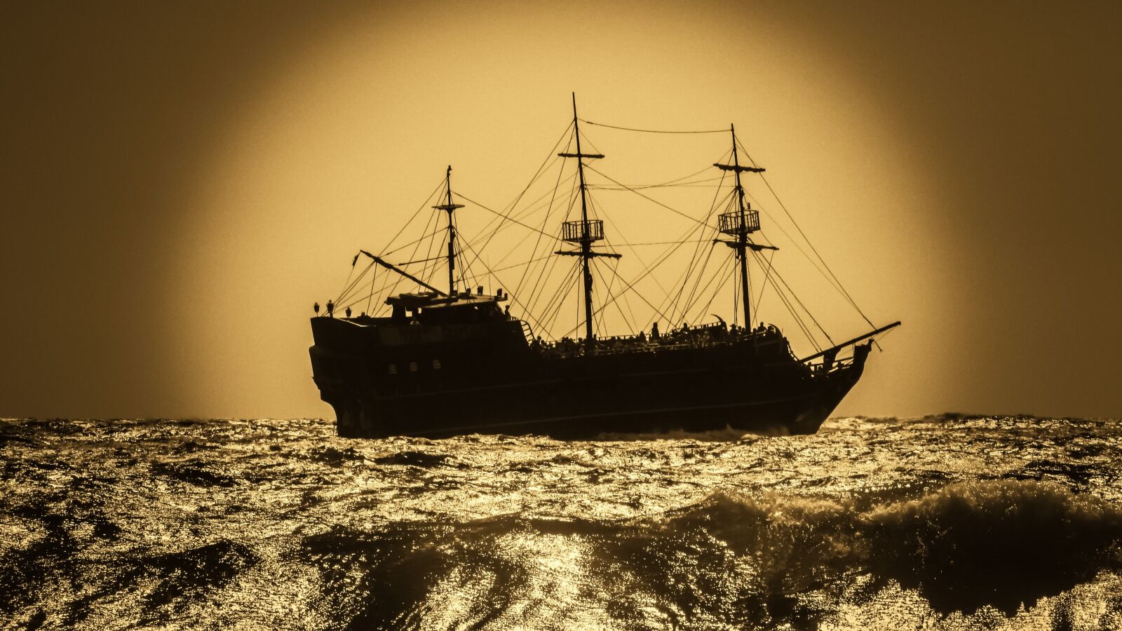 Canon PowerShot SX400 IS sample photo. Battleship, pirate ship, sailboat photography