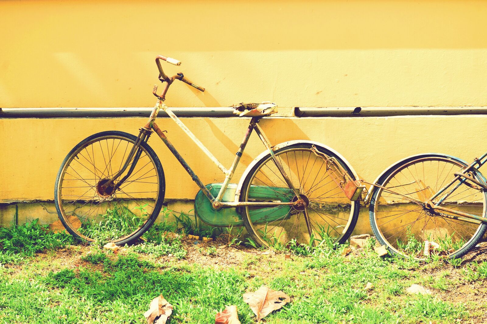 Nikon D5300 sample photo. Abandoned, bicycle, bicycles photography