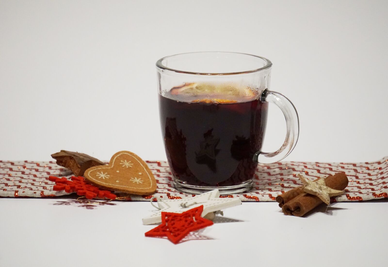 Sony a6000 sample photo. Mulled claret, christmas, winter photography