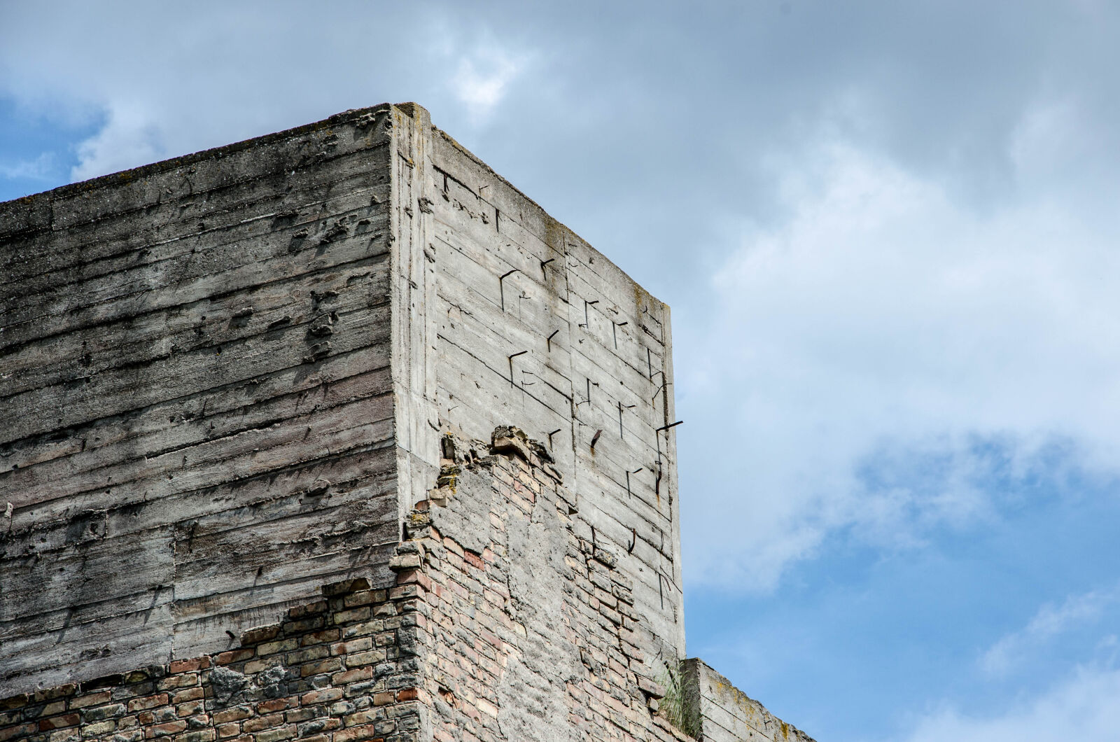 Nikon D5100 sample photo. Architecture, bricks, building, grey photography