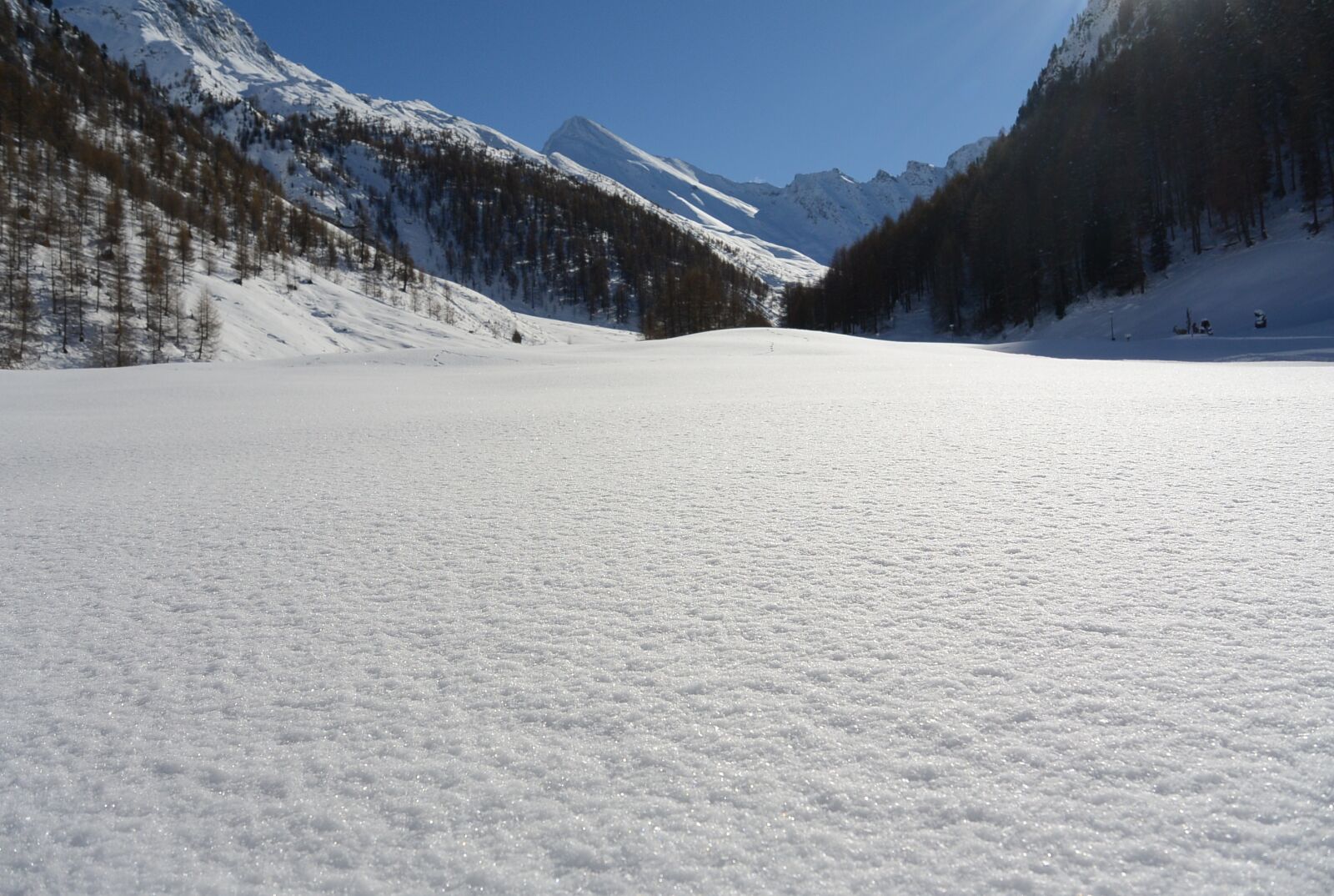Nikon 1 S1 sample photo. Snow, landscape, unaffected photography