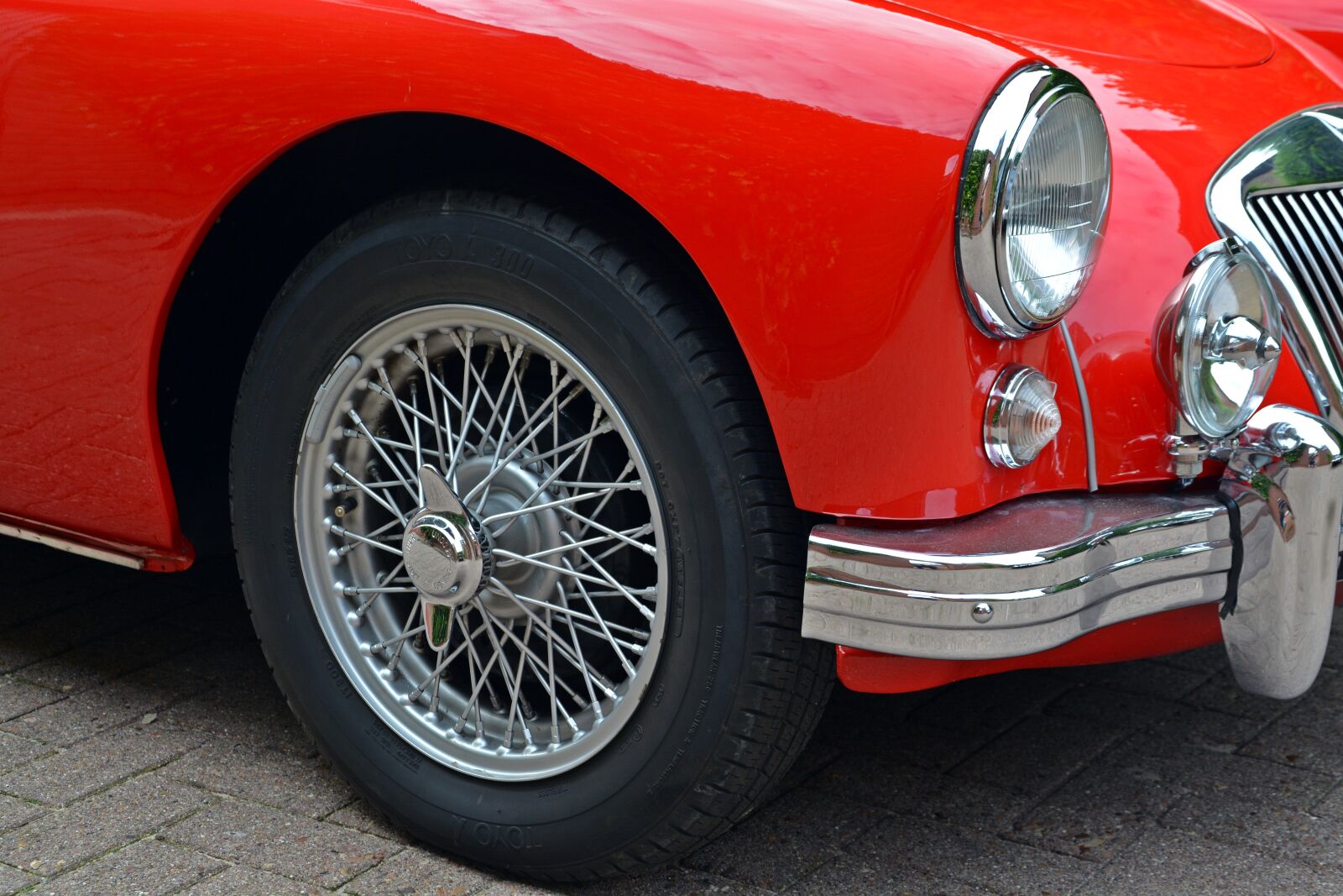 Nikon D5200 sample photo. Oldtimer mga, classic, red photography