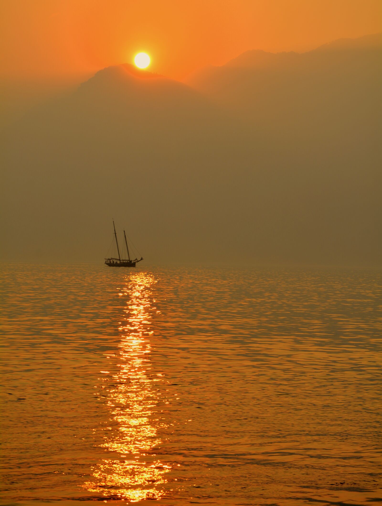 Nikon D7100 sample photo. Sailing ship, lake, sunset photography