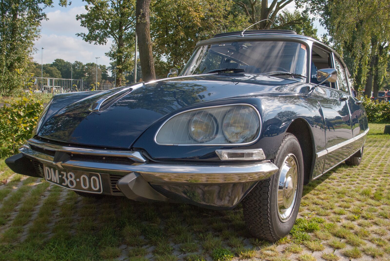 Nikon D3000 sample photo. Oldtimer, citroën, car photography