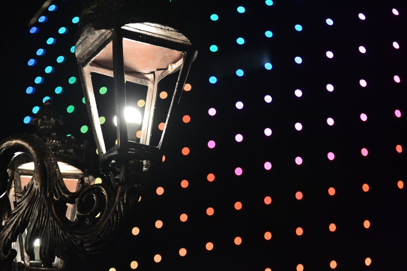 Nikon D3100 sample photo. Lamp, night, urban photography