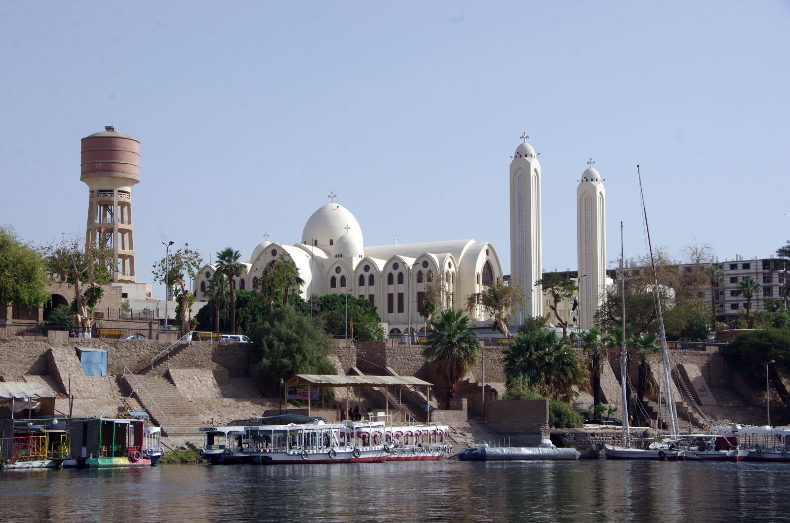 Pentax K-5 sample photo. Egypt, aswan, docks photography