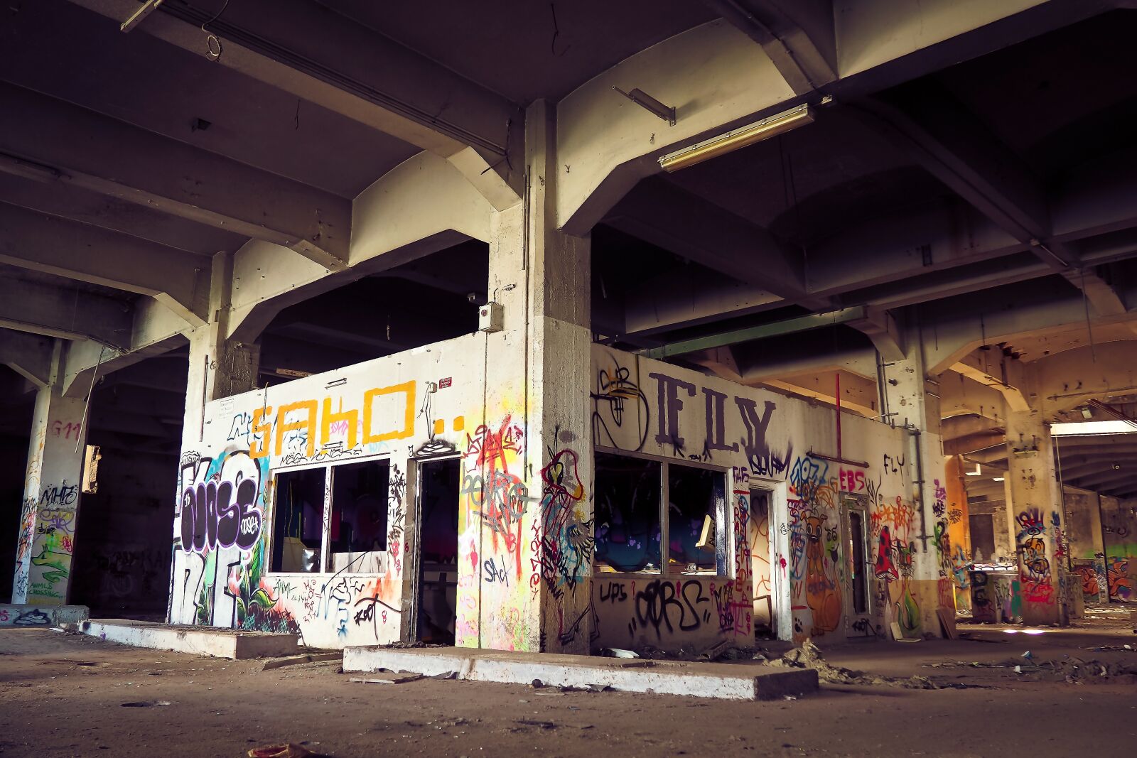 Olympus OM-D E-M10 sample photo. Lost places, factory, old photography