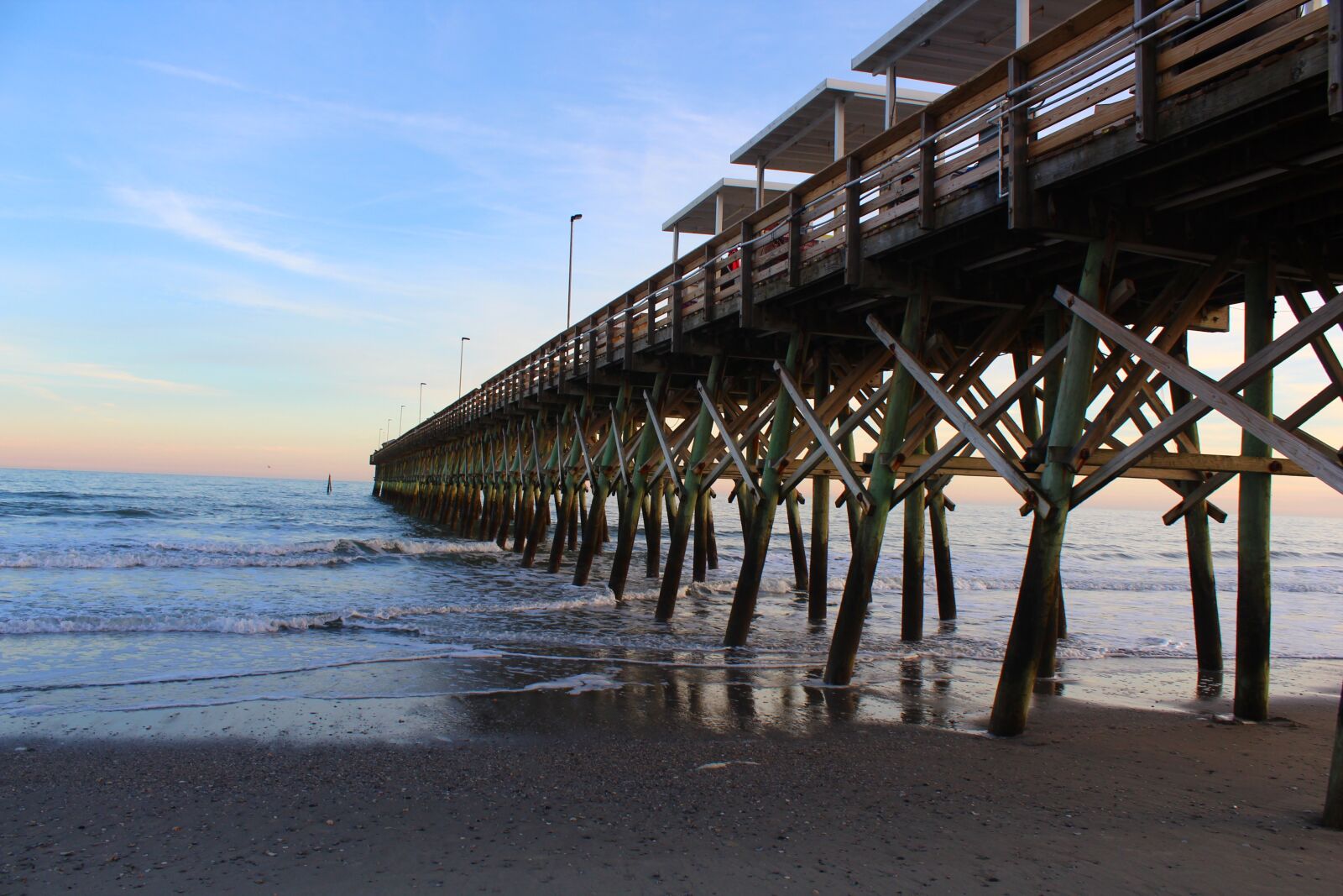 Canon EOS 1300D (EOS Rebel T6 / EOS Kiss X80) sample photo. Boardwalk, pier, bridge photography