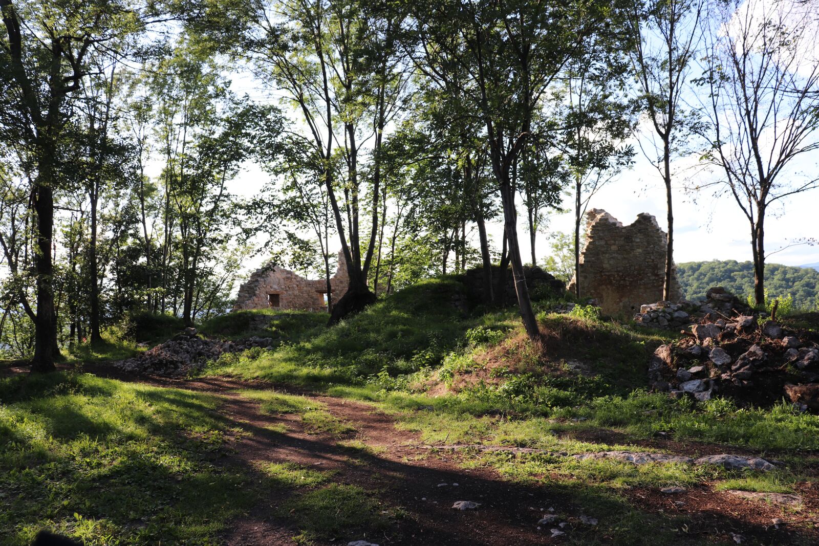 Canon EF-S 18-55mm F4-5.6 IS STM sample photo. Castle, ruins, old photography