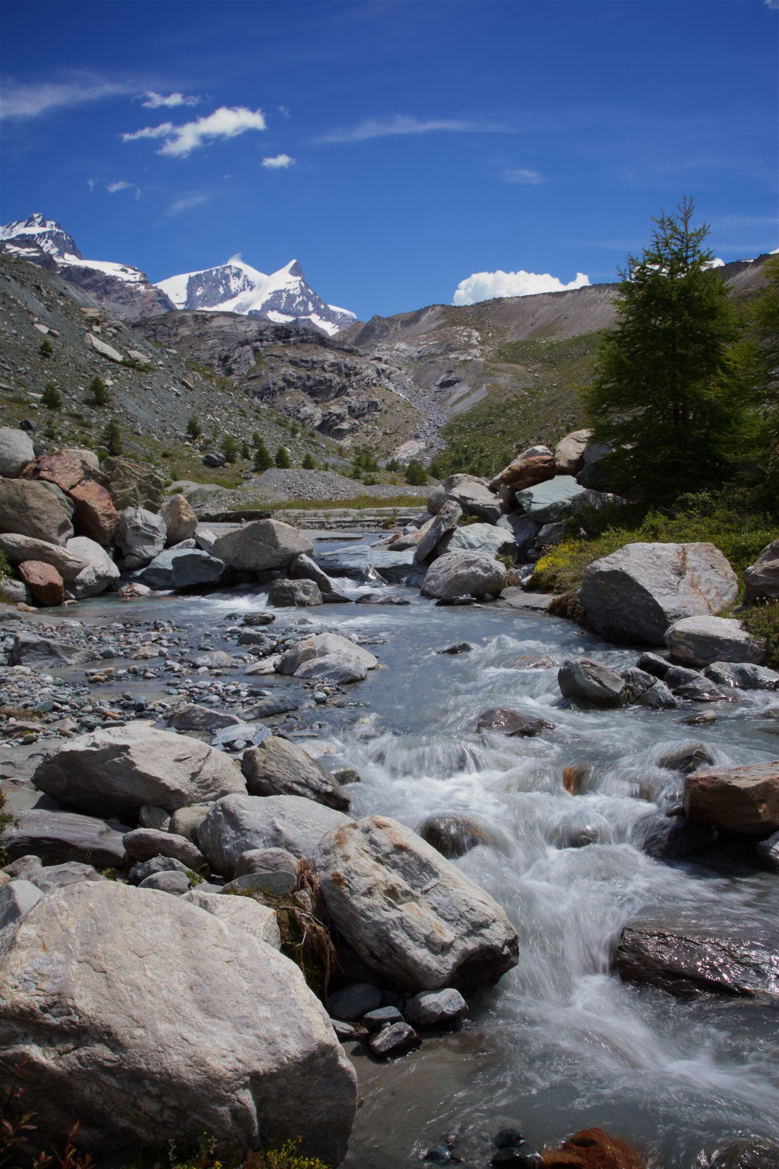 Canon EOS 5D Mark II sample photo. Bach, mountains, stones photography