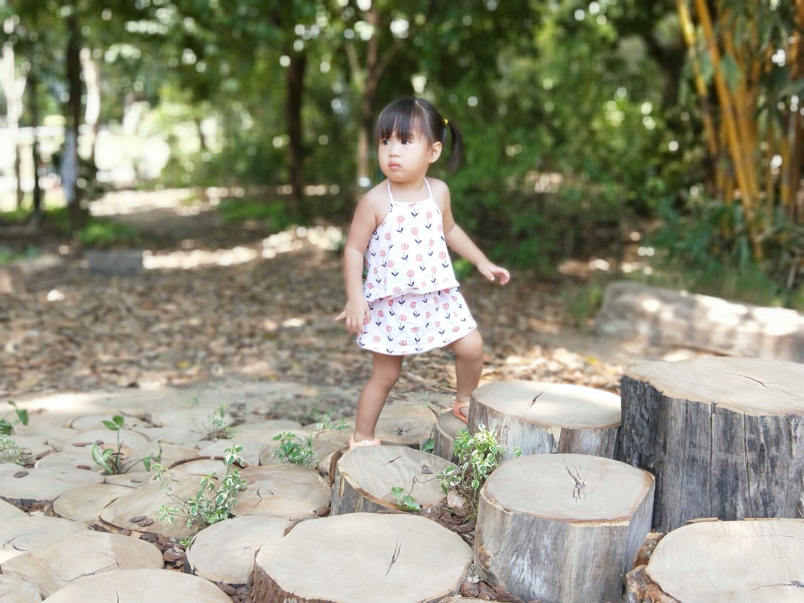 OPPO CPH1719 sample photo. Asian, toddler, girl photography