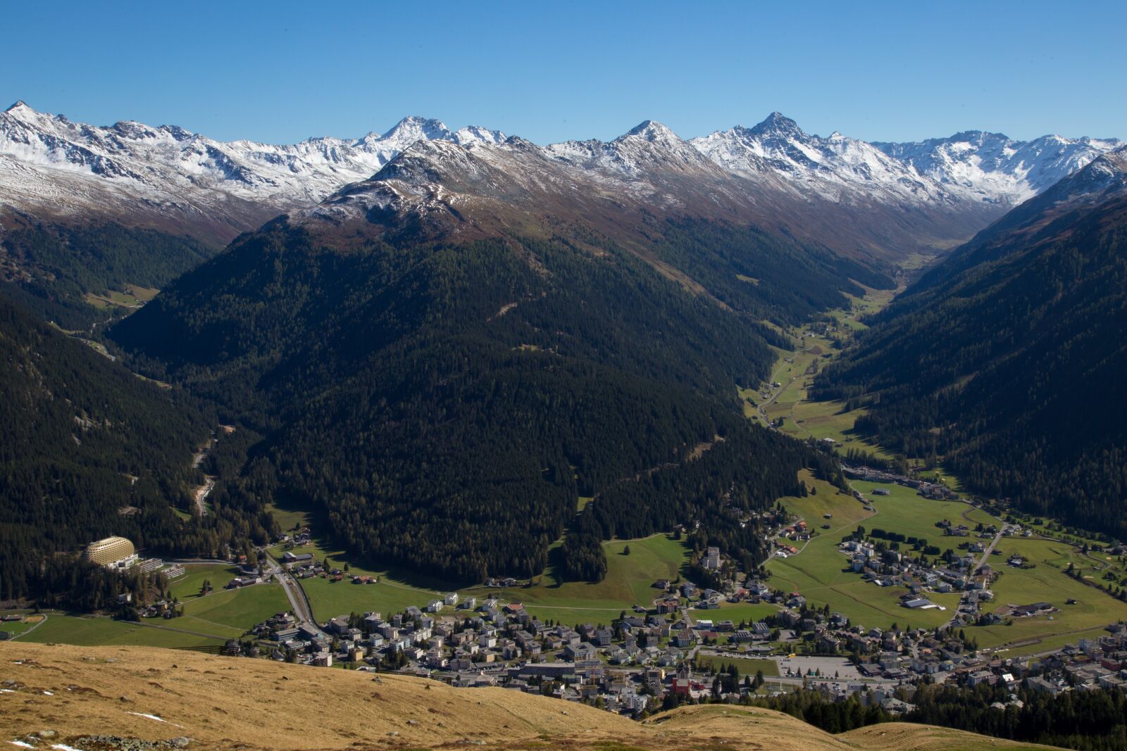 Canon EOS 6D + Canon EF 24-105mm F4L IS USM sample photo. Davos, switzerland, landscape photography