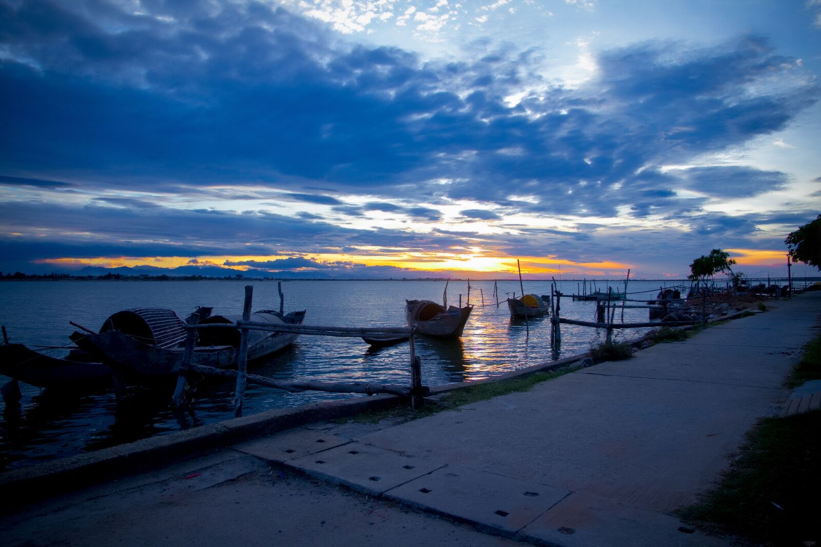 Canon EOS 7D sample photo. Pha tam giang, vietnam photography