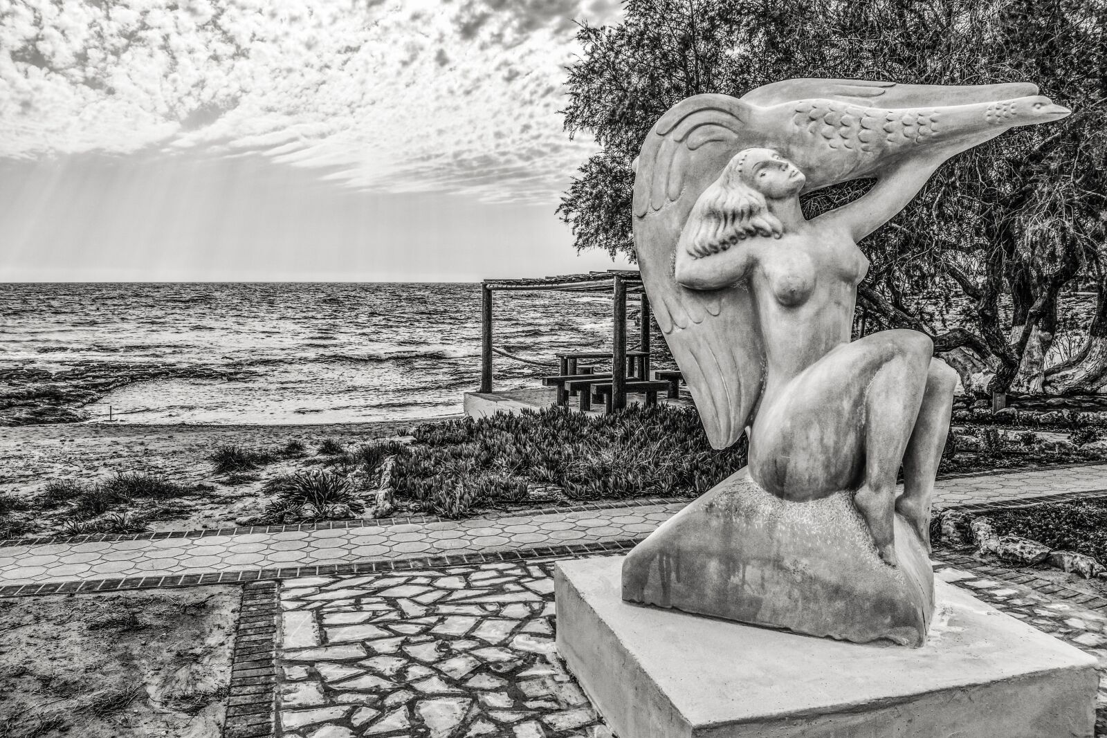 Nikon D3300 sample photo. Woman, goose, sculpture photography