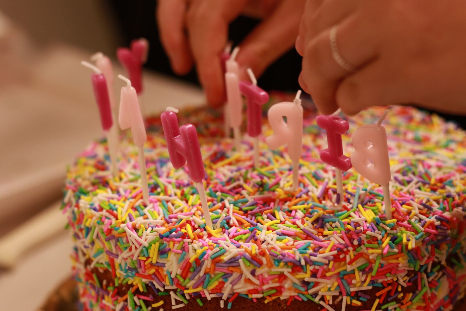 Canon EOS 7D Mark II sample photo. Cake, candles, birthday photography