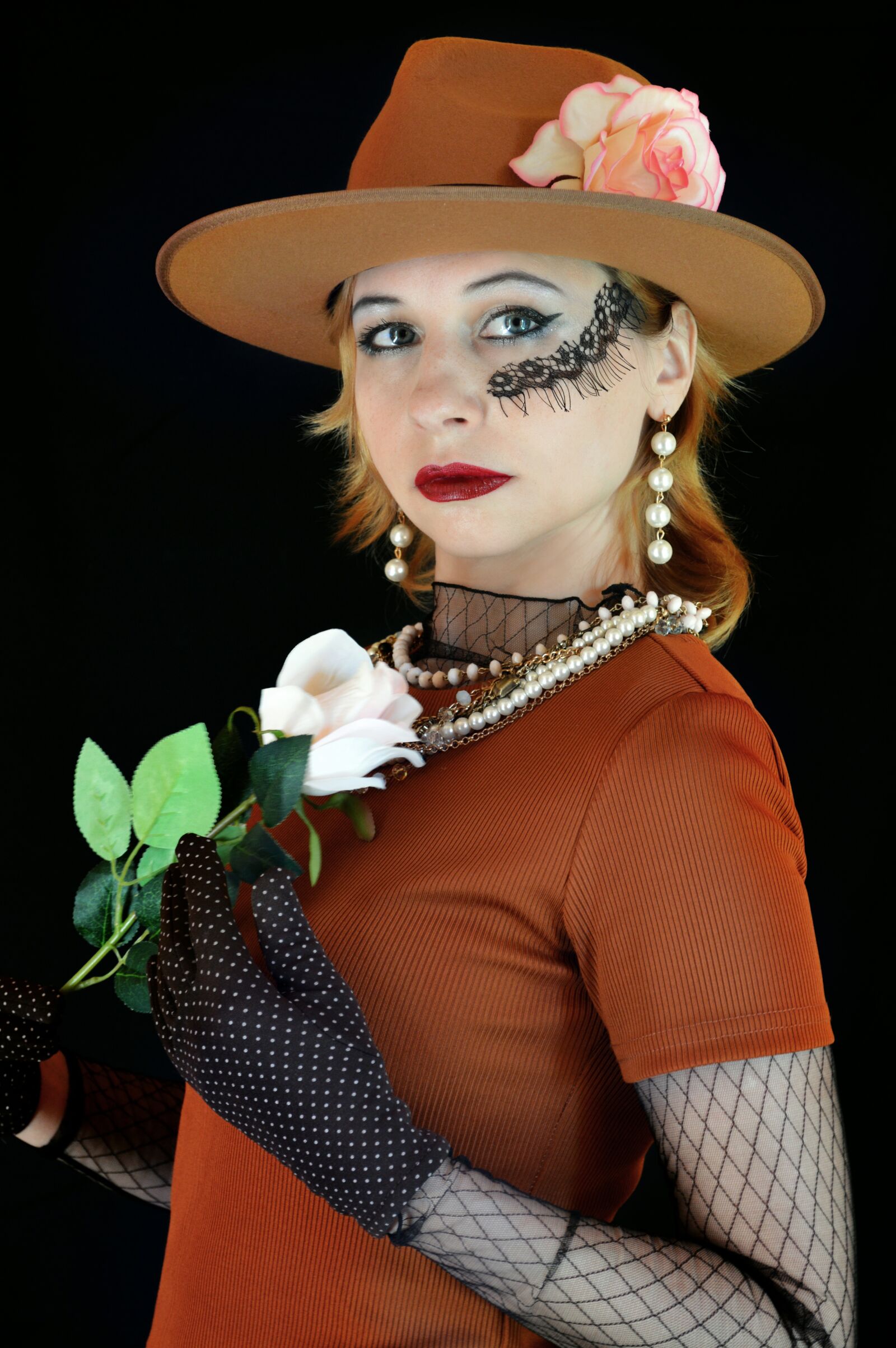 Nikon D3200 sample photo. Retro, woman, hat photography