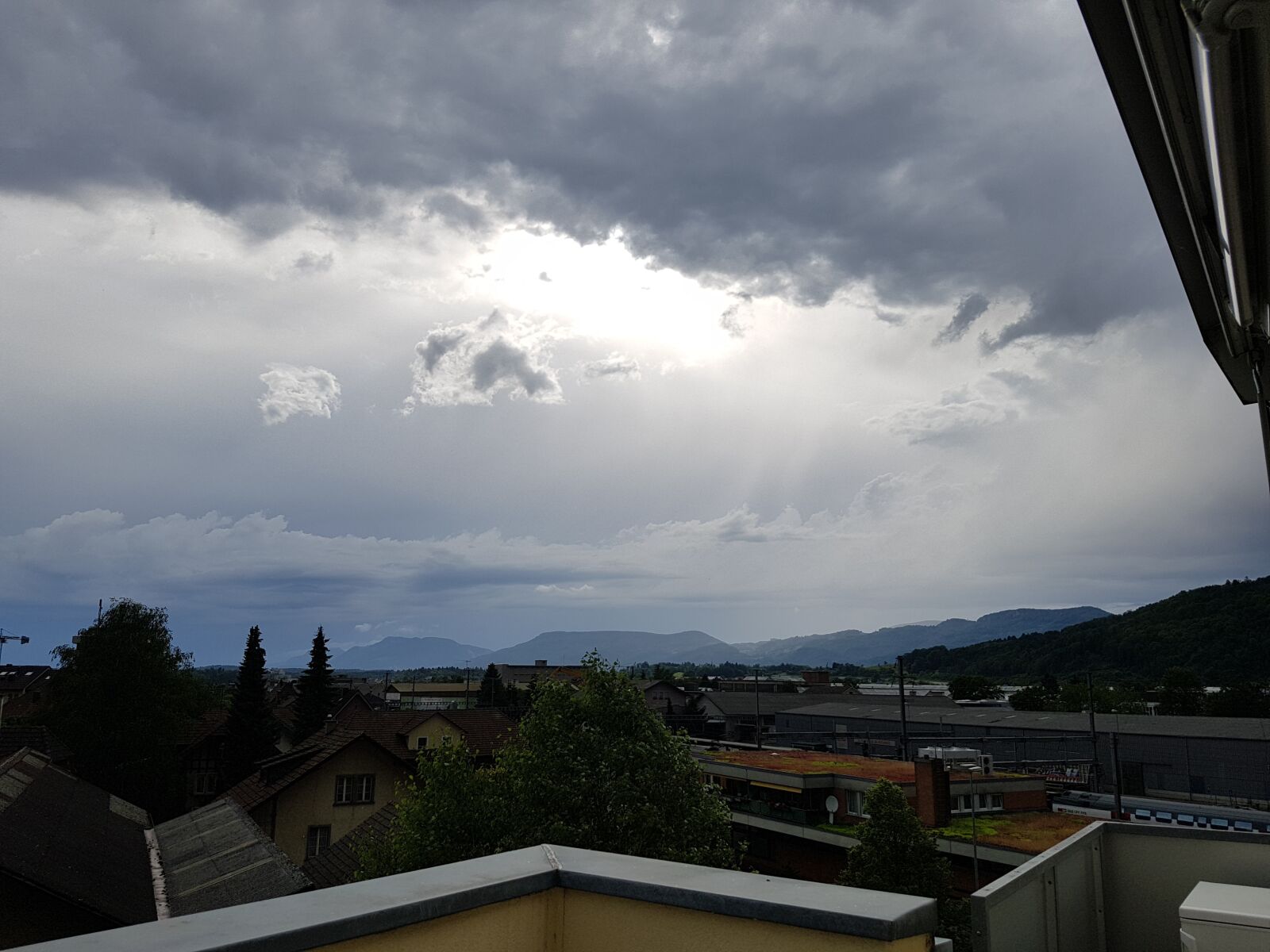 Samsung Galaxy S7 Edge sample photo. Clouds, nature, weather photography
