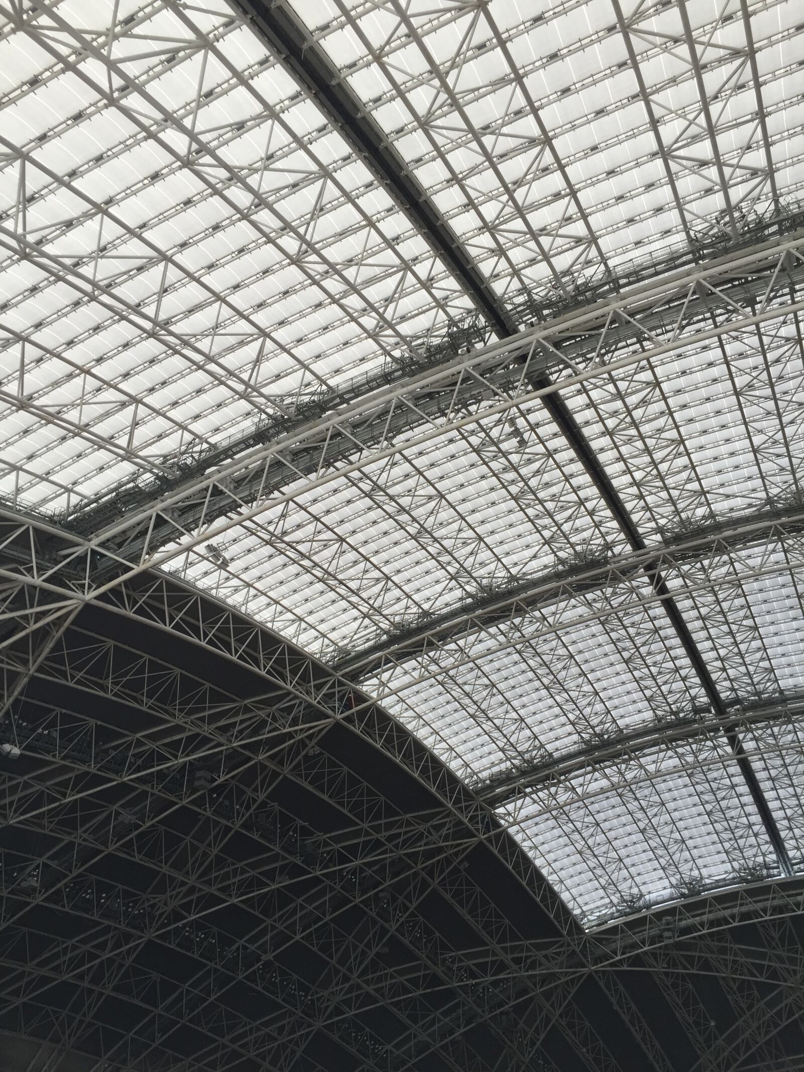 iPhone 6 back camera 4.15mm f/2.2 sample photo. Interior photography
