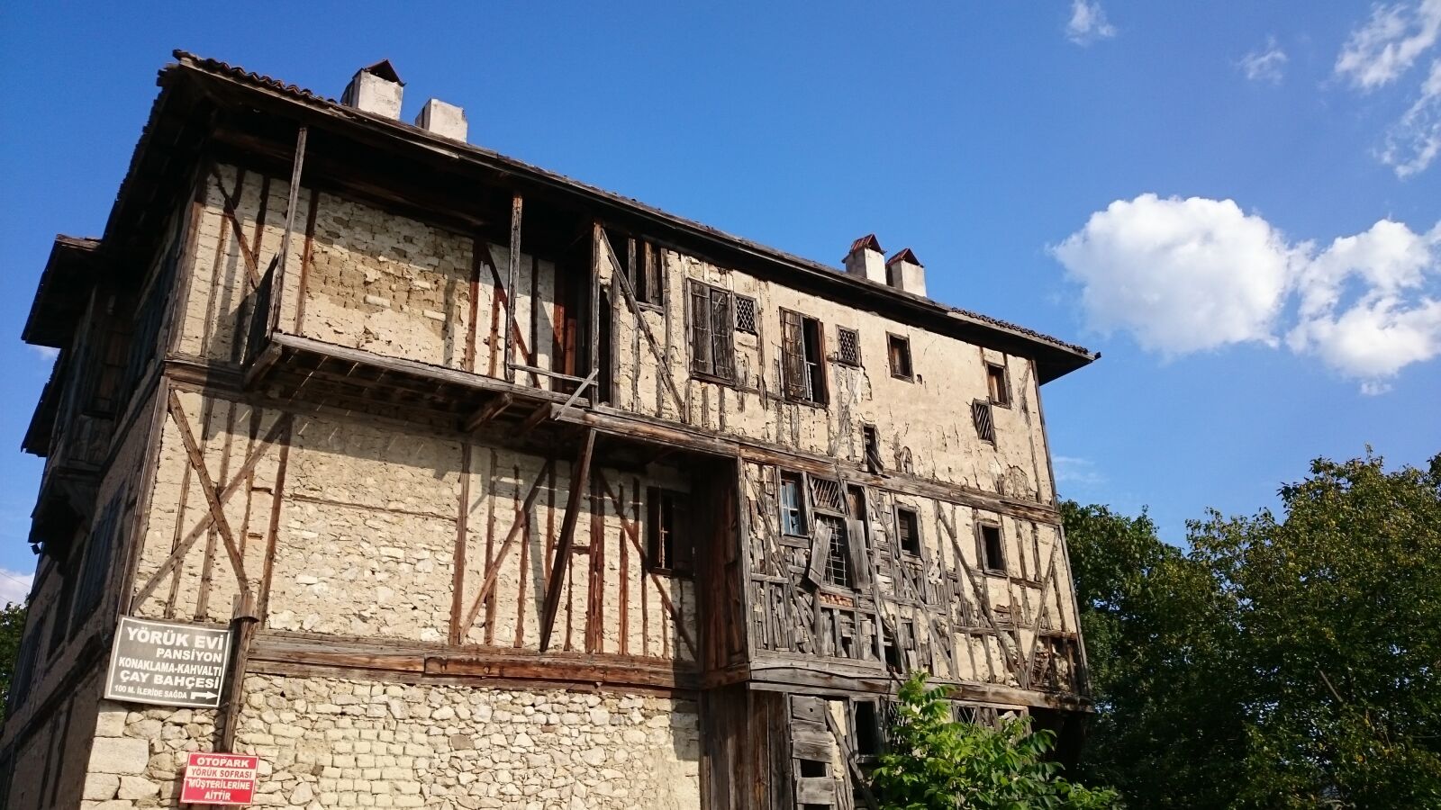 Sony Xperia Z1 sample photo. House, historic, mansion photography