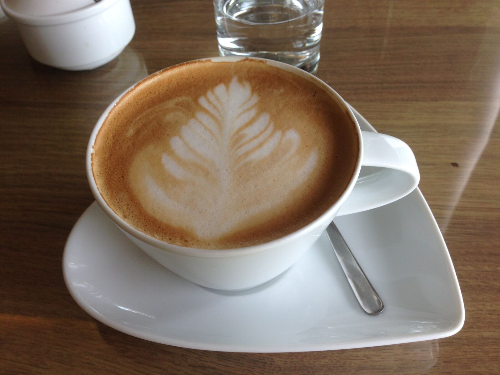 iPhone 5 back camera 4.12mm f/2.4 sample photo. Coffee design, coffee, hello photography