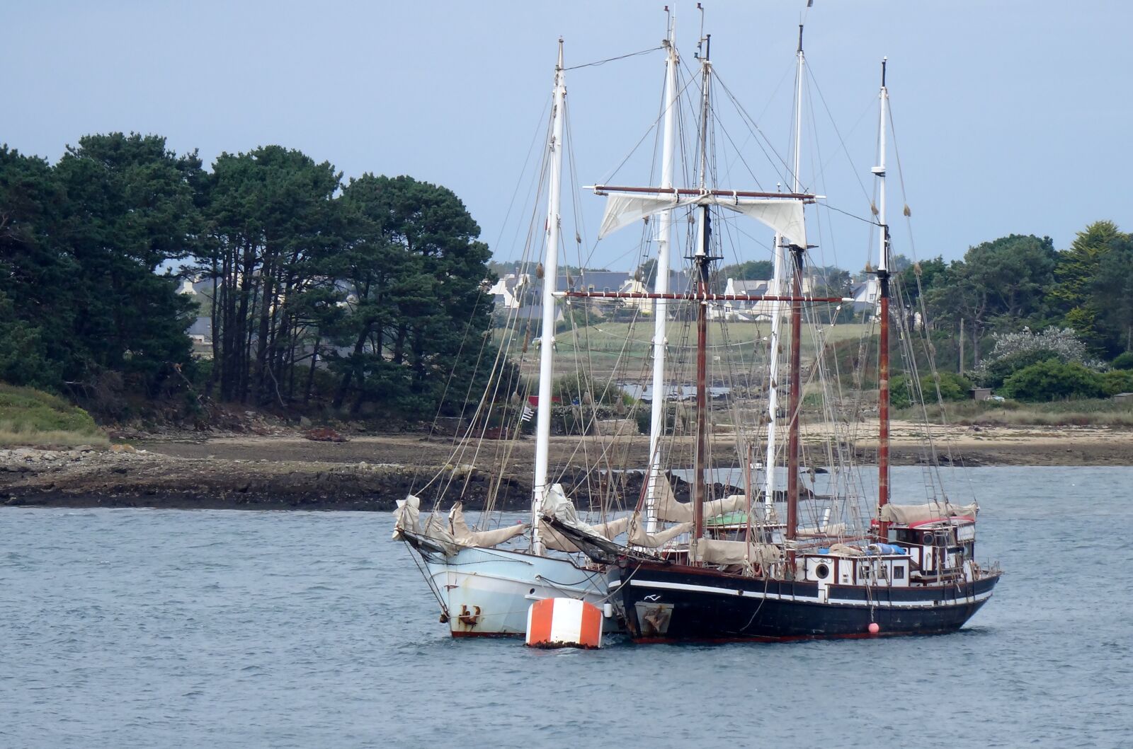 Sony DSC-HX50 sample photo. Brittany, sailboat, vacancy photography