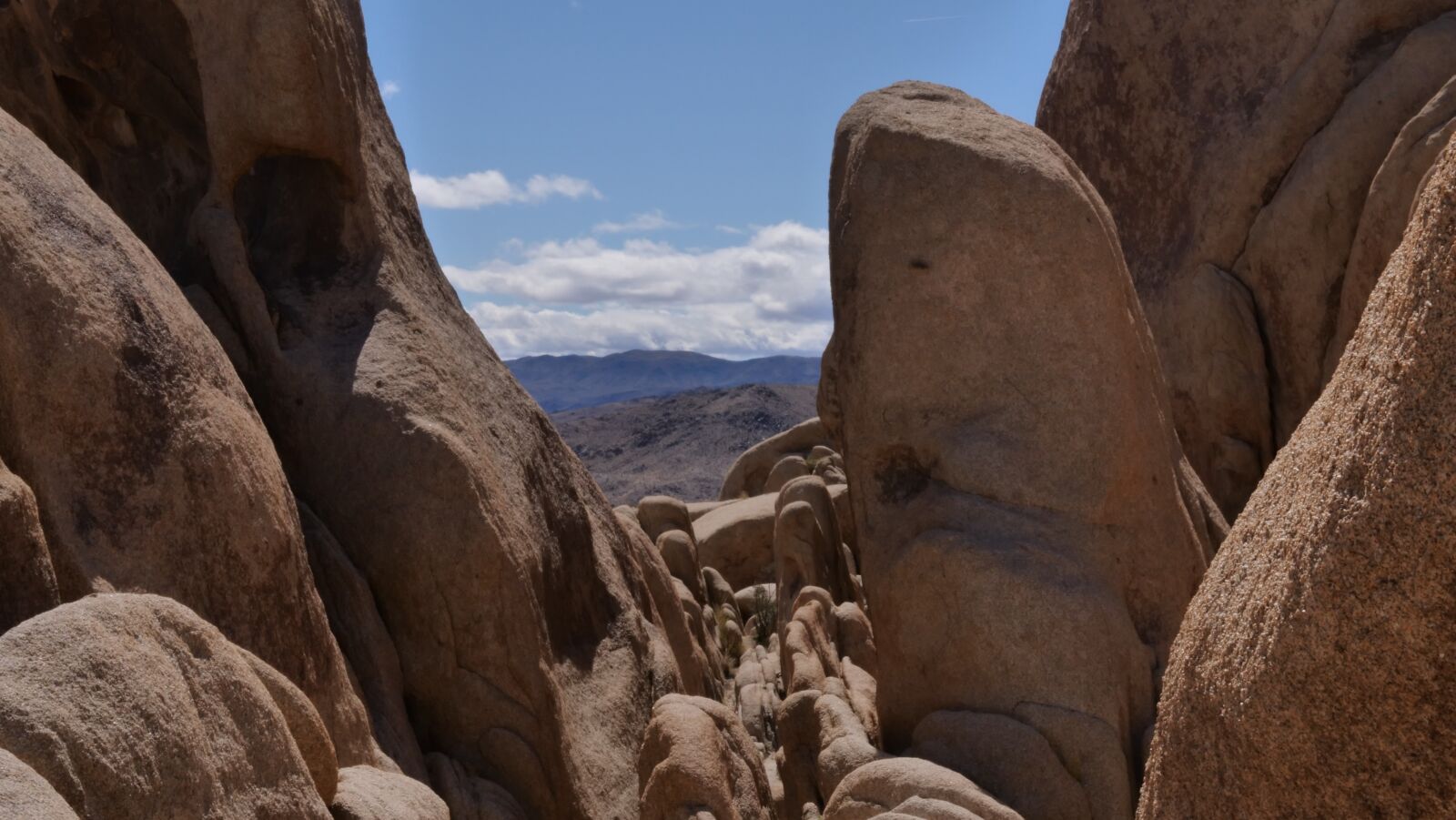 Panasonic Lumix DC-GH5 sample photo. Rock, travel, outdoors photography