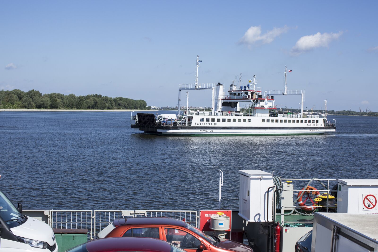 Canon EF 50mm F1.2L USM sample photo. Ferry, ship, car ferry photography