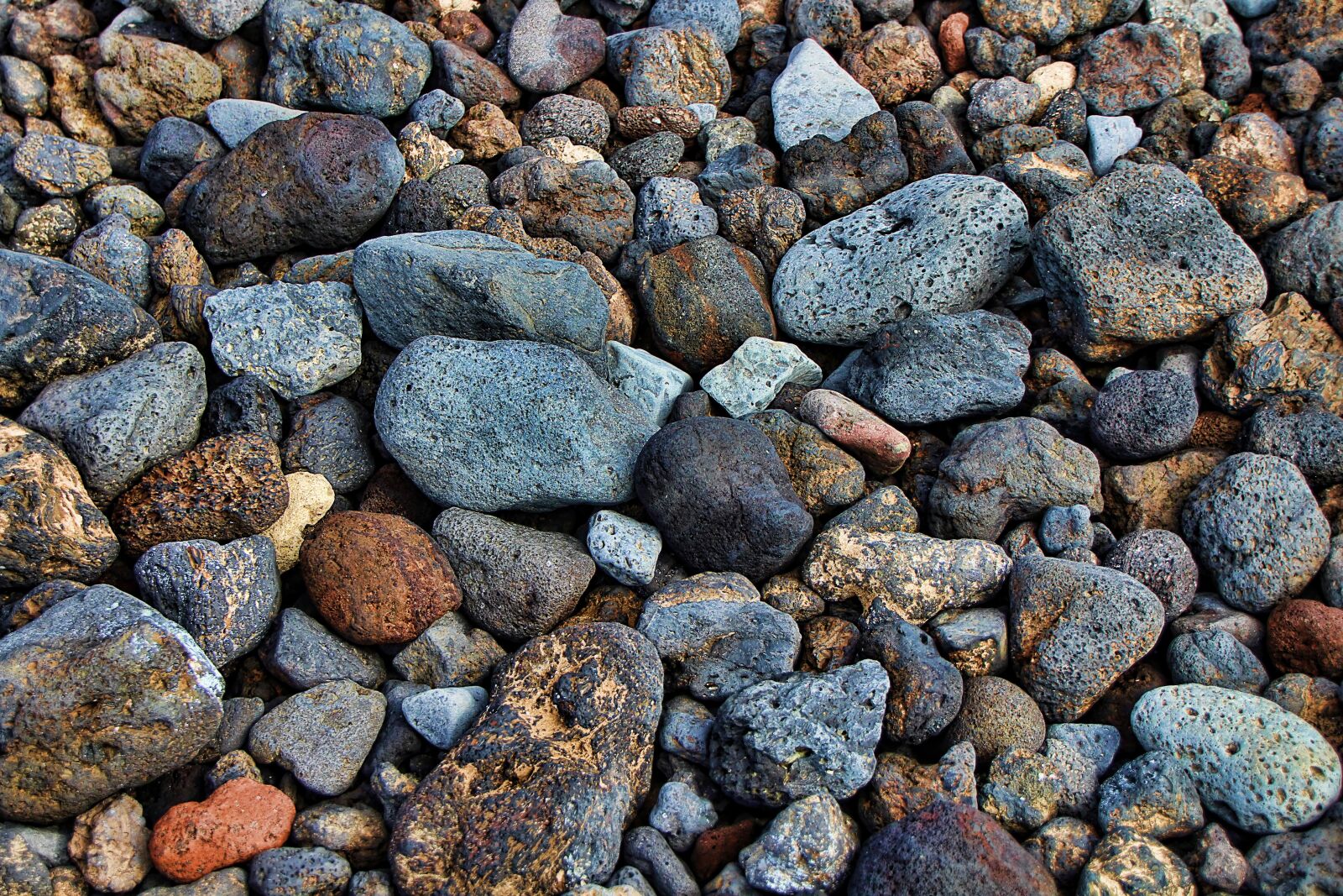 Canon EOS 1300D (EOS Rebel T6 / EOS Kiss X80) sample photo. Stones, structure, lava photography