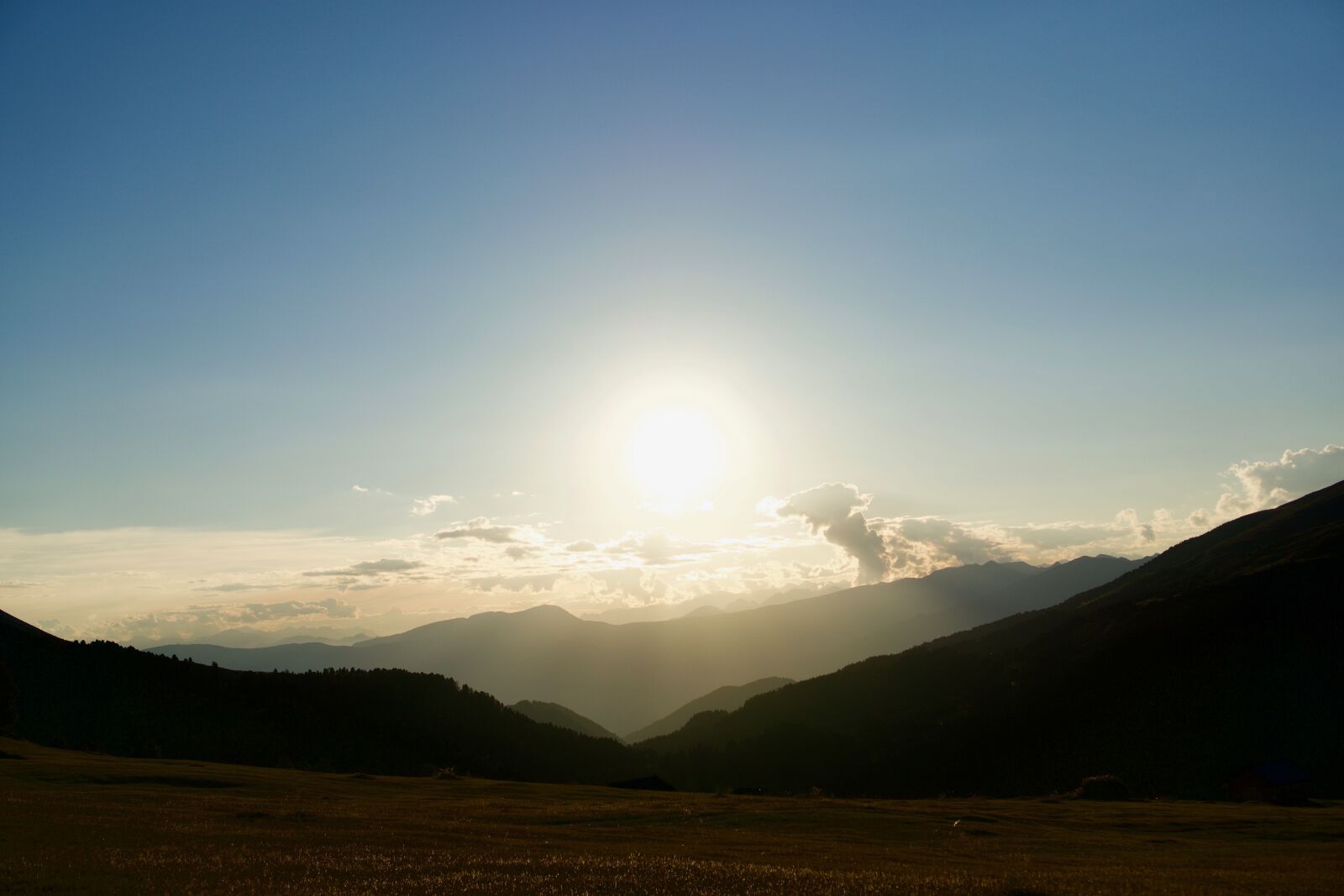 Sony a6000 + Sony E 35mm F1.8 OSS sample photo. Sunset, puez, mountains photography