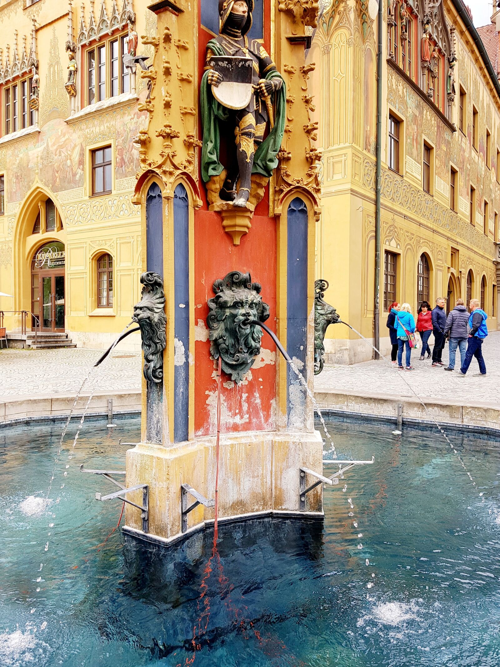 Samsung Galaxy S7 Edge sample photo. Fountain, gothic, lion head photography