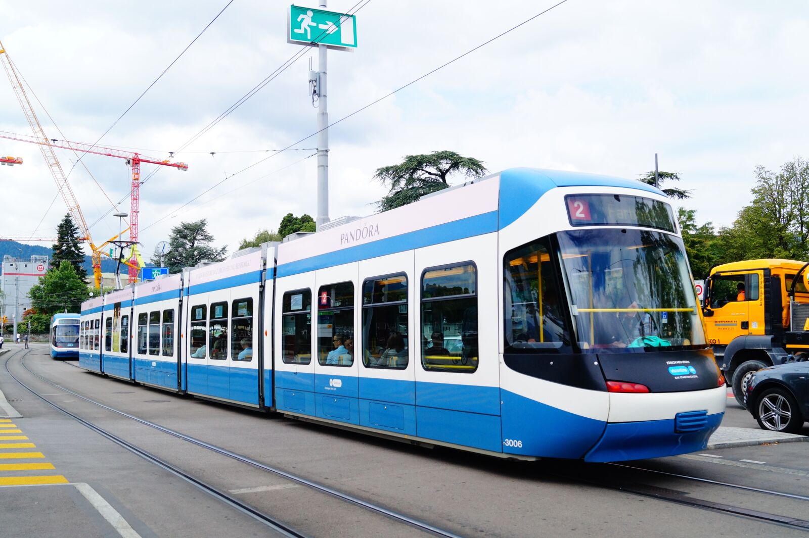 Sony DT 18-55mm F3.5-5.6 SAM II sample photo. Tram, zurich, road photography