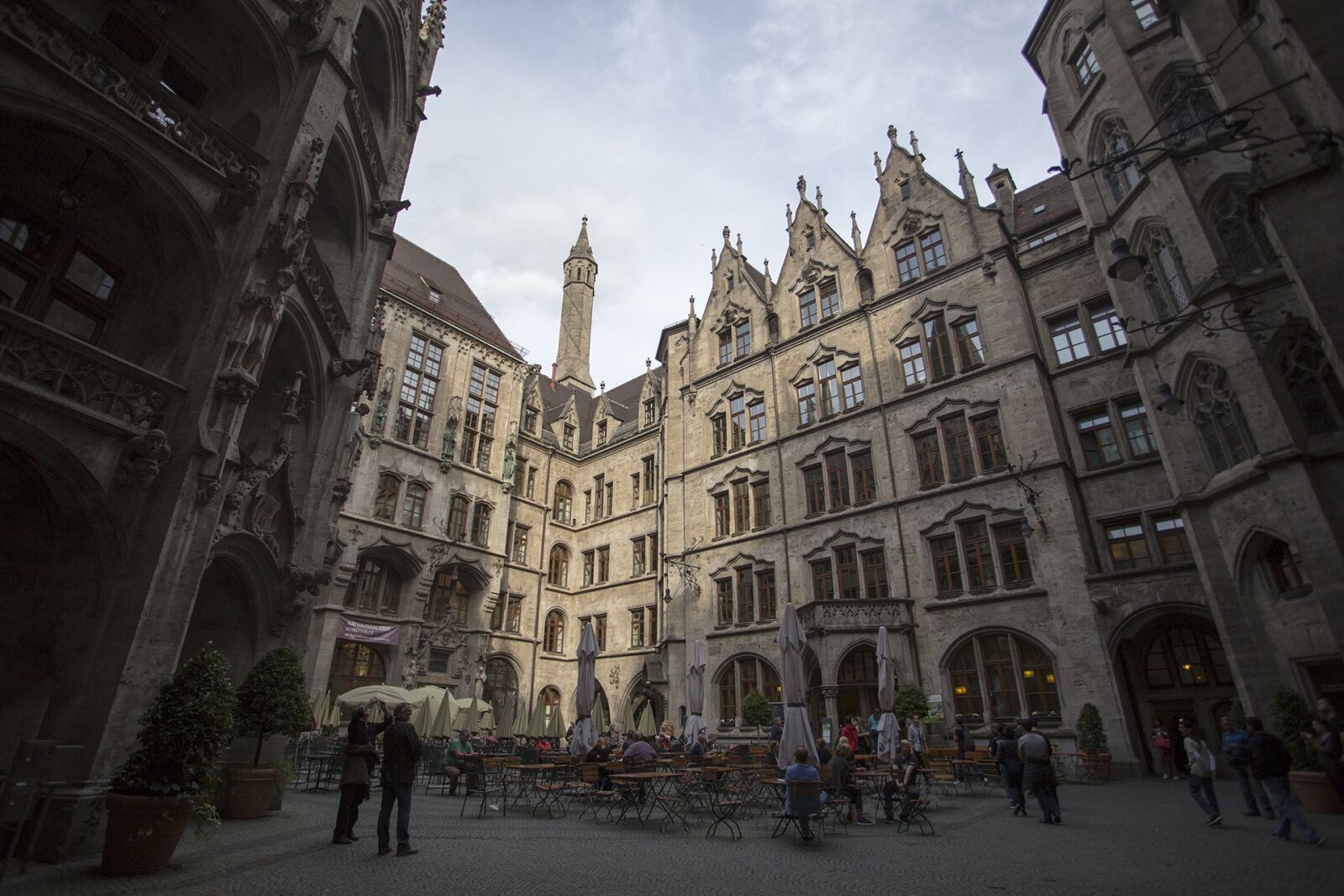 Canon EOS 6D + Canon EF 17-40mm F4L USM sample photo. Architecture, urban, landscaping photography