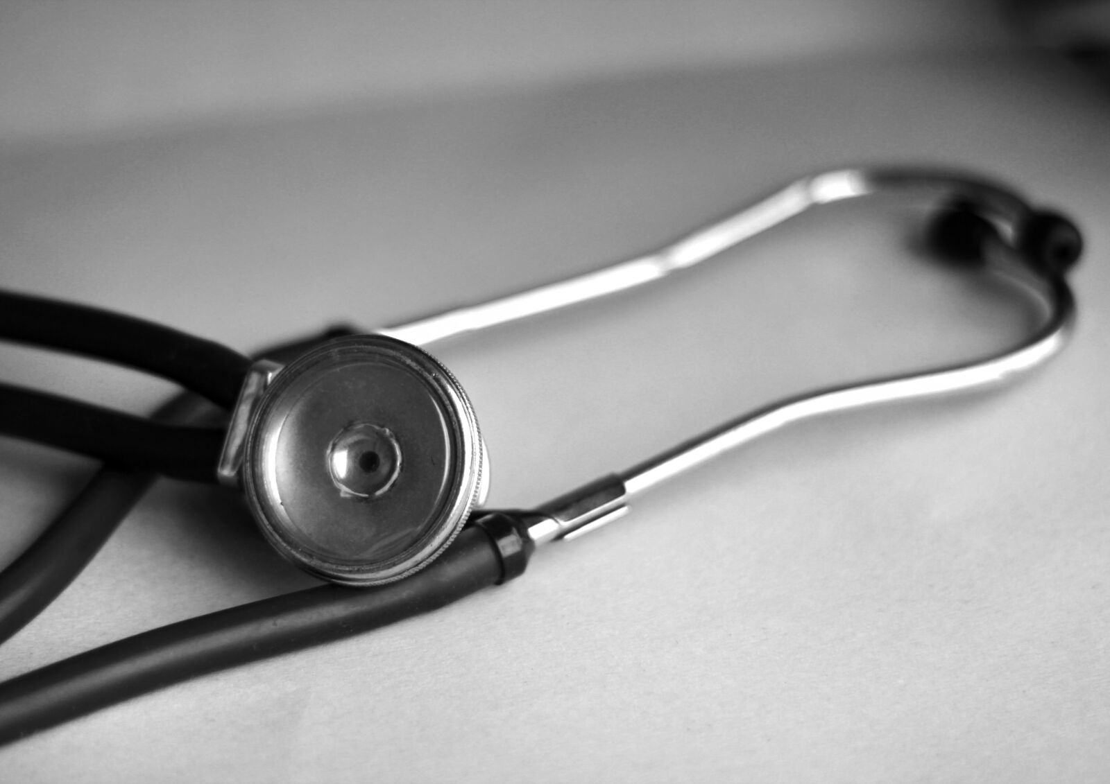 Canon EOS 1200D (EOS Rebel T5 / EOS Kiss X70 / EOS Hi) sample photo. Coronavirus, a stethoscope, stethoscope photography