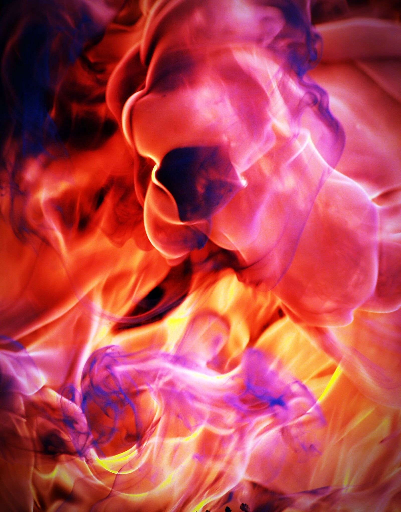 Olympus E-300 (EVOLT E-300) sample photo. Fire, background, gas photography